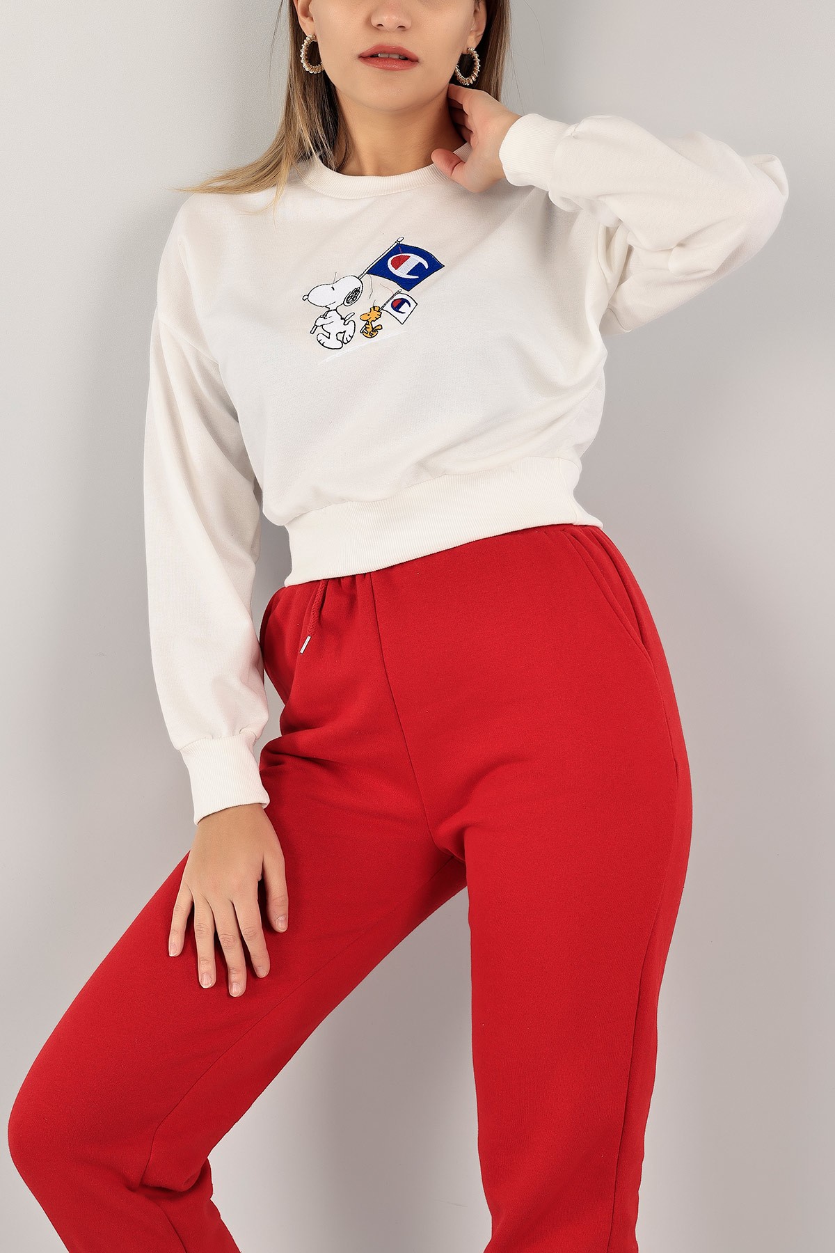 Beyaz Nakışlı Bayan Sweat 141327