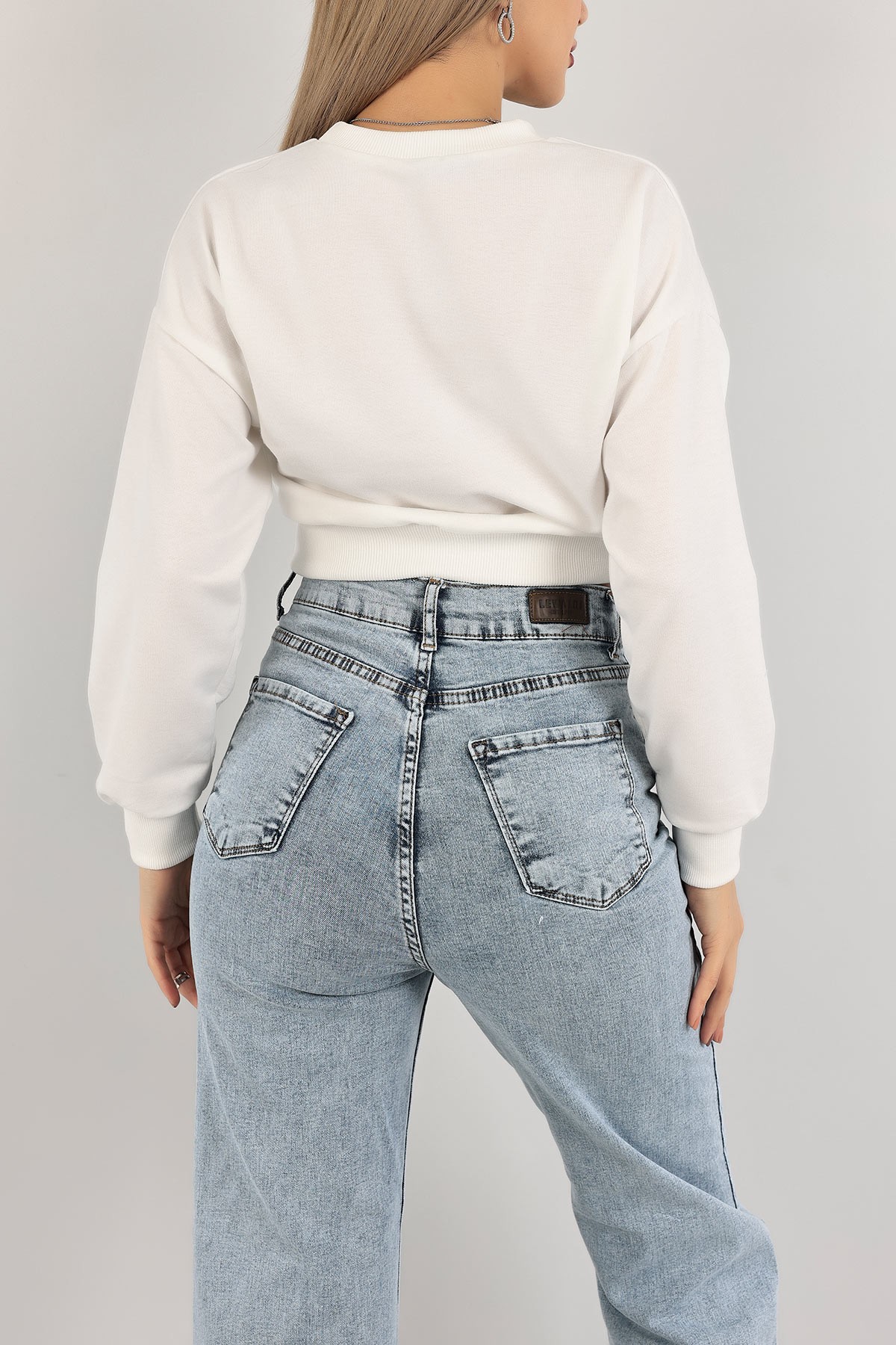 Beyaz Nakışlı İki İp Crop Sweat 140900