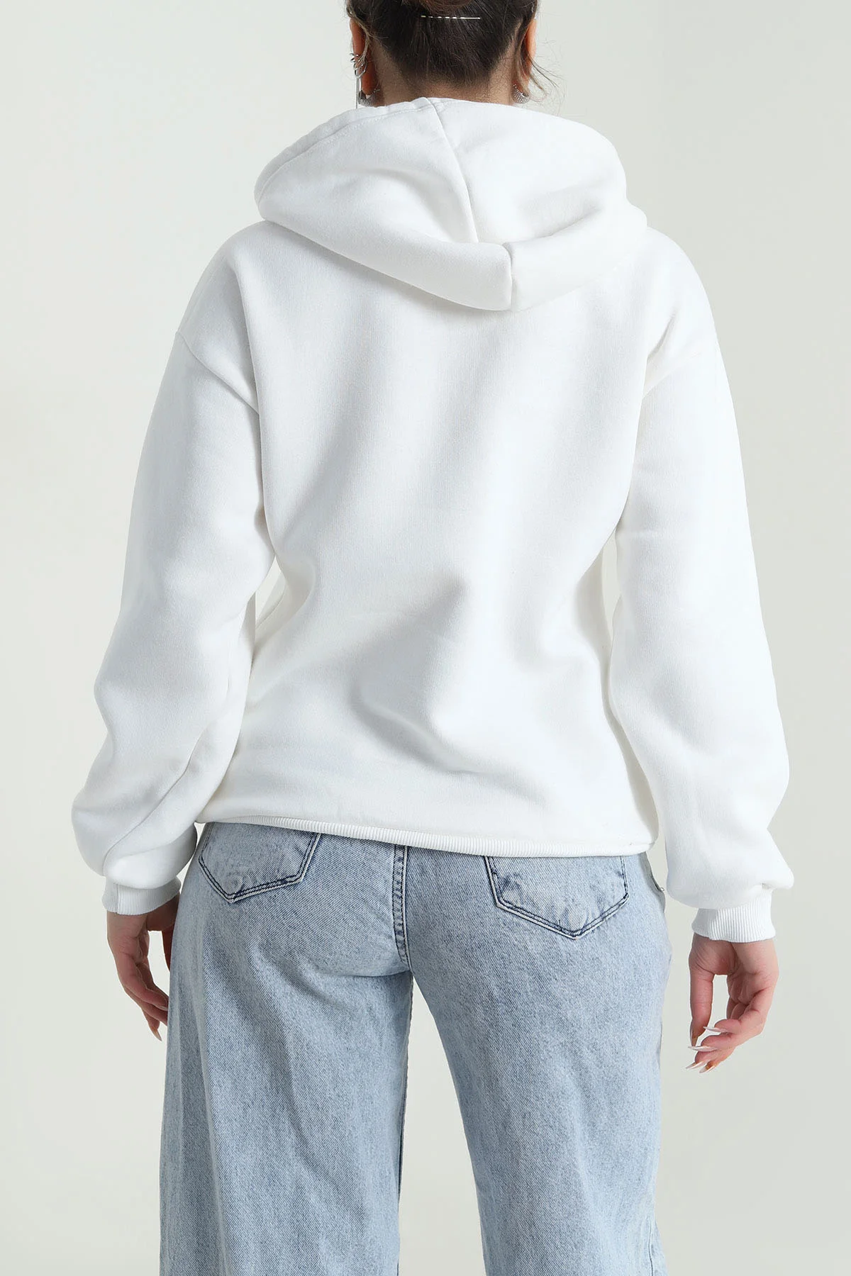 Beyaz Nakışlı Kapşonlu Üç İp Kadın Sweat 492606