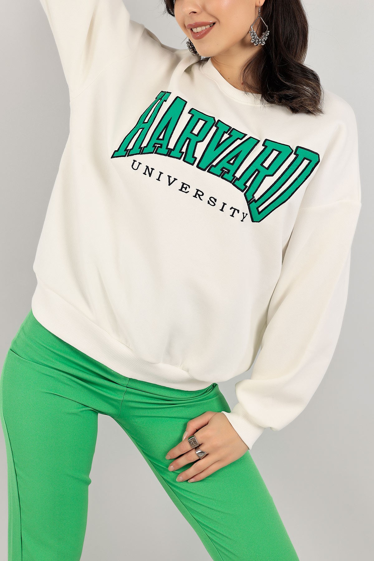 Beyaz Nakışlı Şardonlu Bayan Sweat 142415