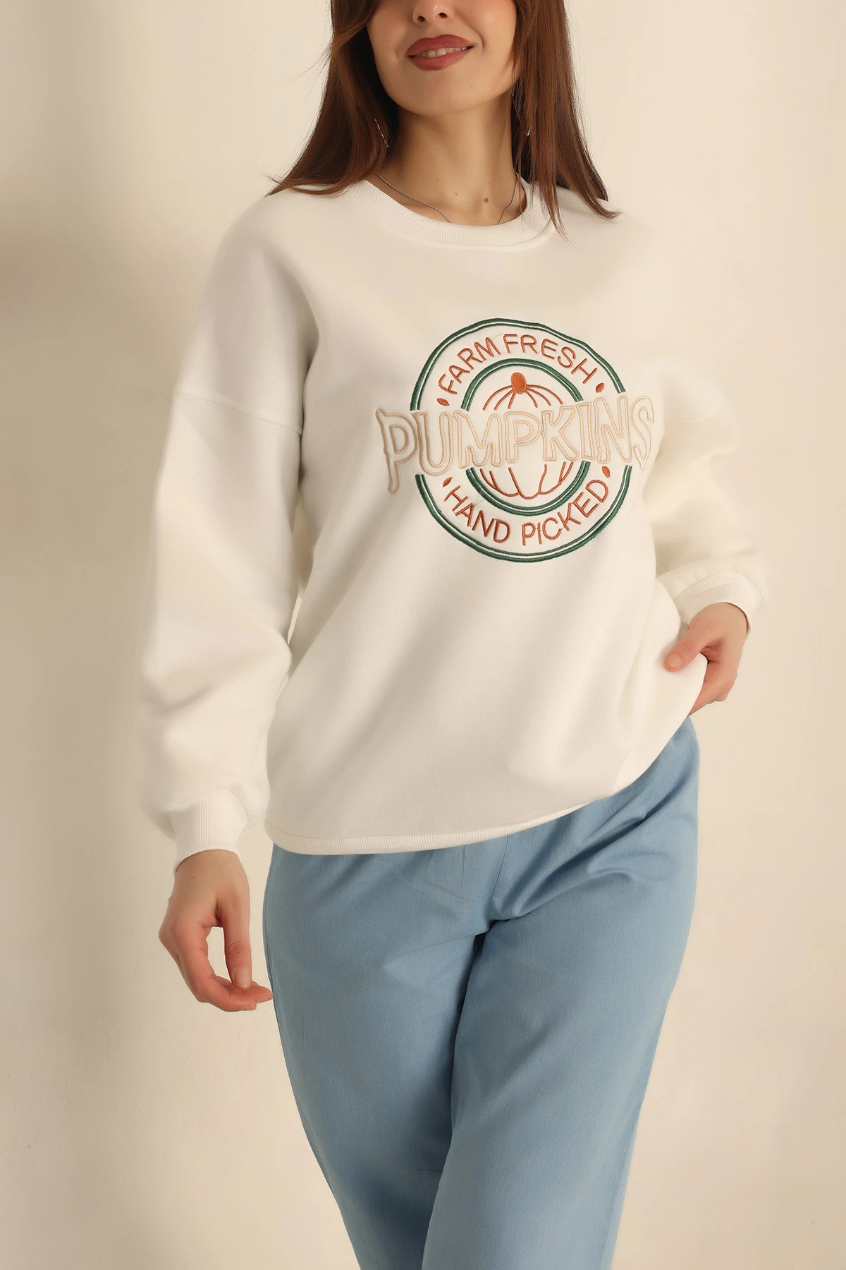 Beyaz Nakışlı Şardonlu Bayan Sweat 237630