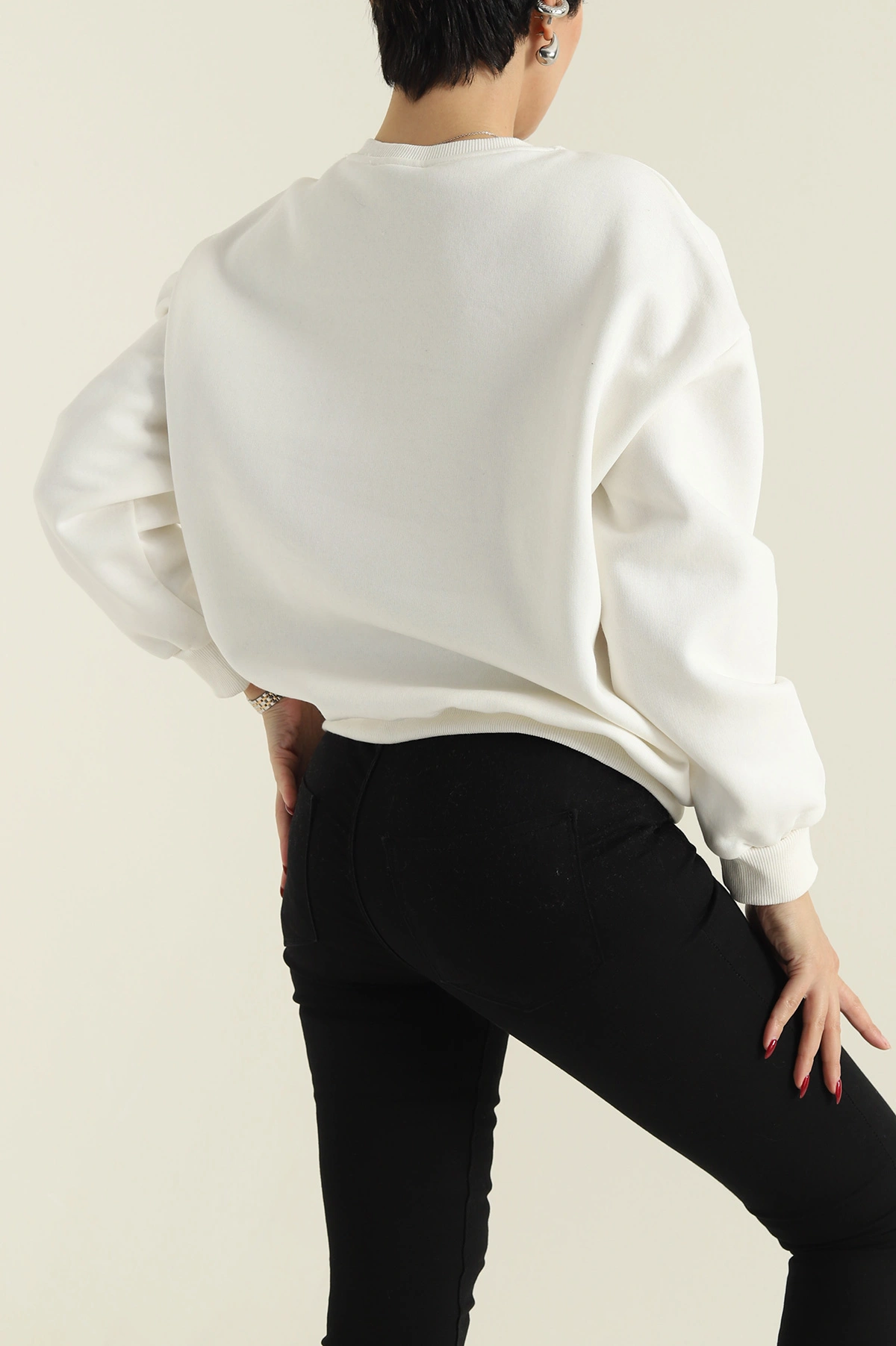 Beyaz Nakışlı Şardonlu Üç İp Kadın Sweat 418325