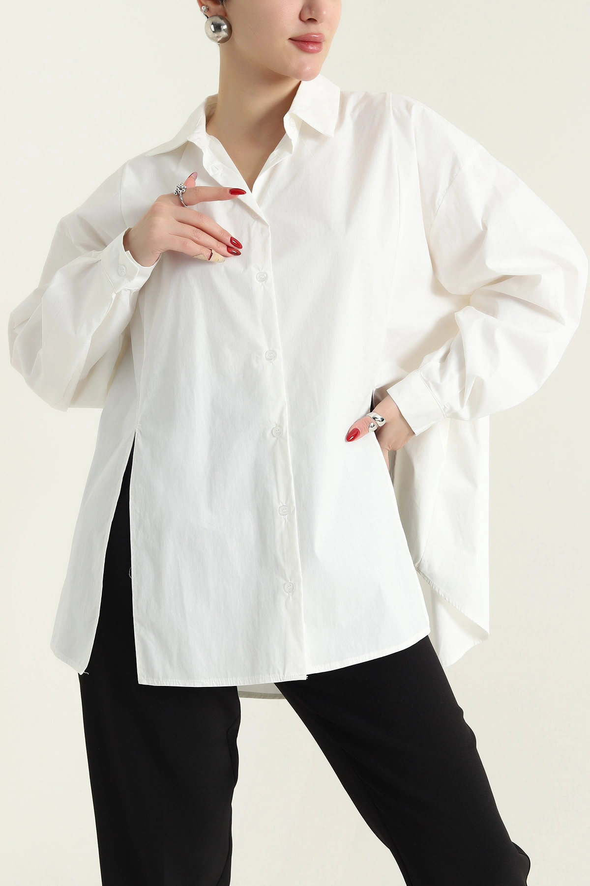 Beyaz Önü Yırtmaçlı Oversize Paper Kadın Gömlek 429893
