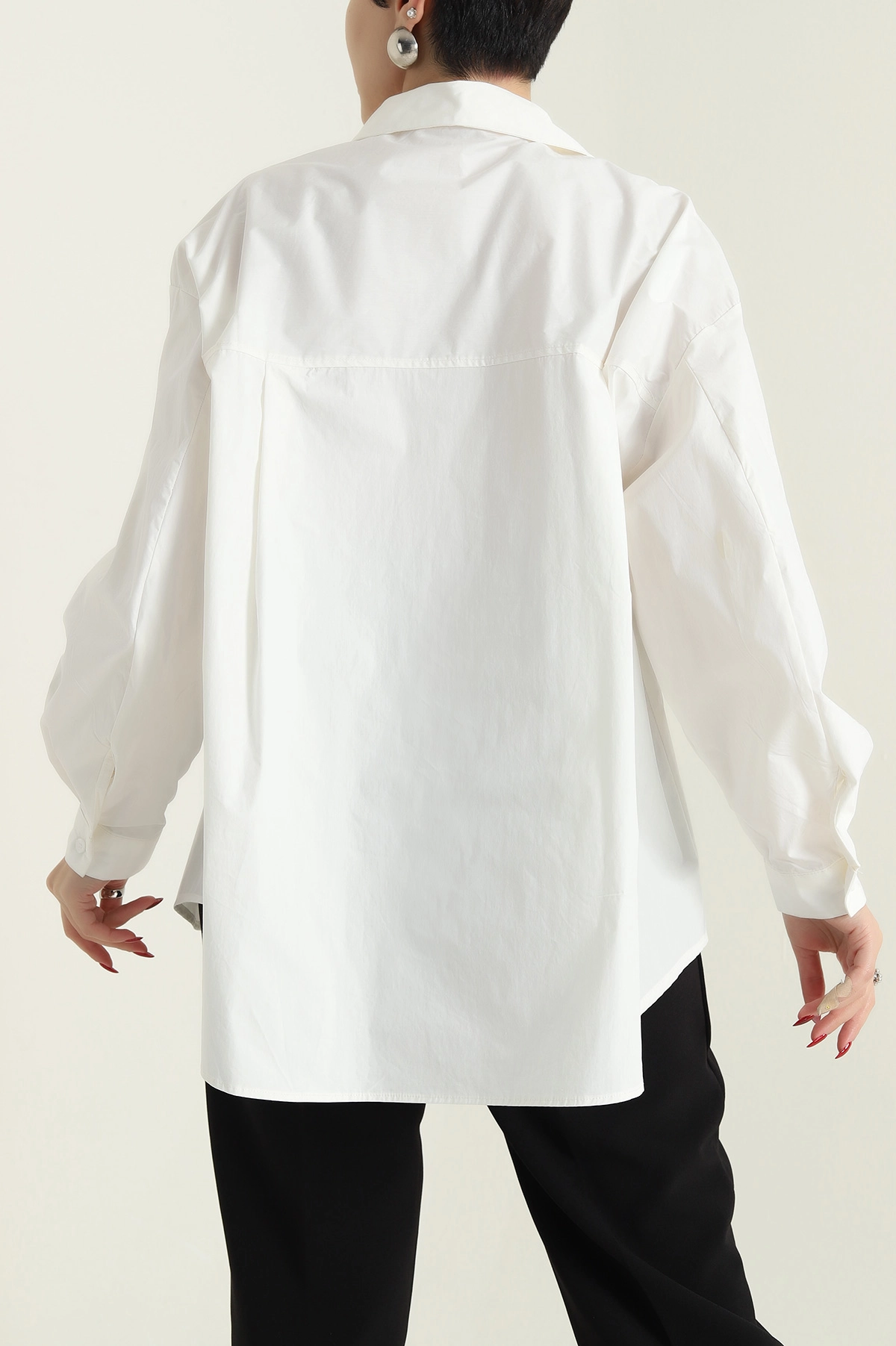 Beyaz Önü Yırtmaçlı Oversize Paper Kadın Gömlek 429893