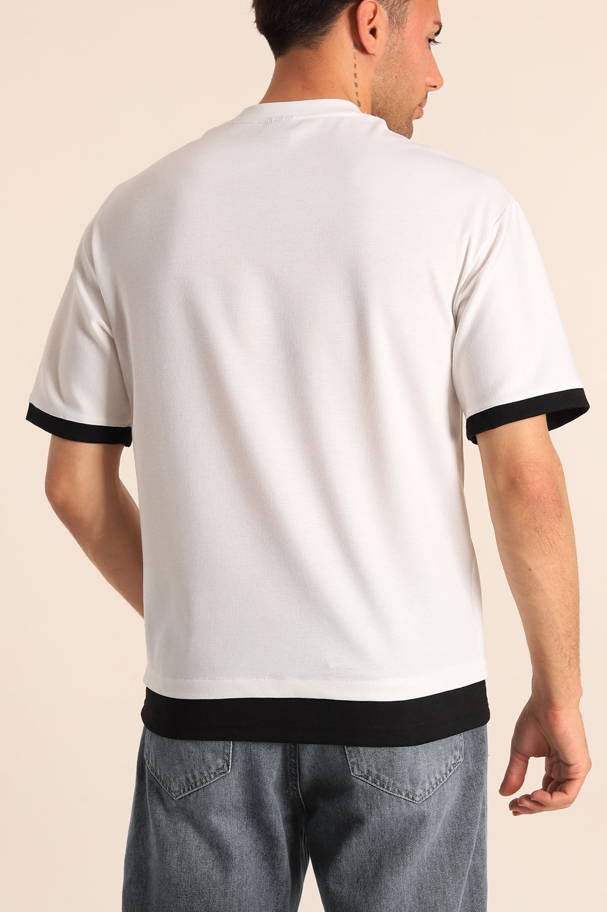 Beyaz Oversize Çift Renk Cepli Erkek Tişört 181832