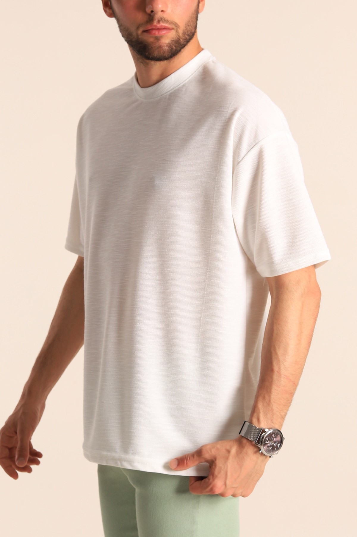 Beyaz Oversize Dokulu Bisiklet Yaka Erkek Tişört 181436