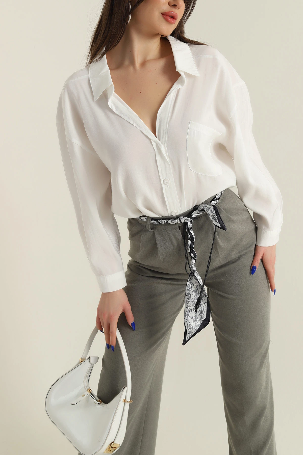 Beyaz Oversize Modal Kadın Gömlek 427916