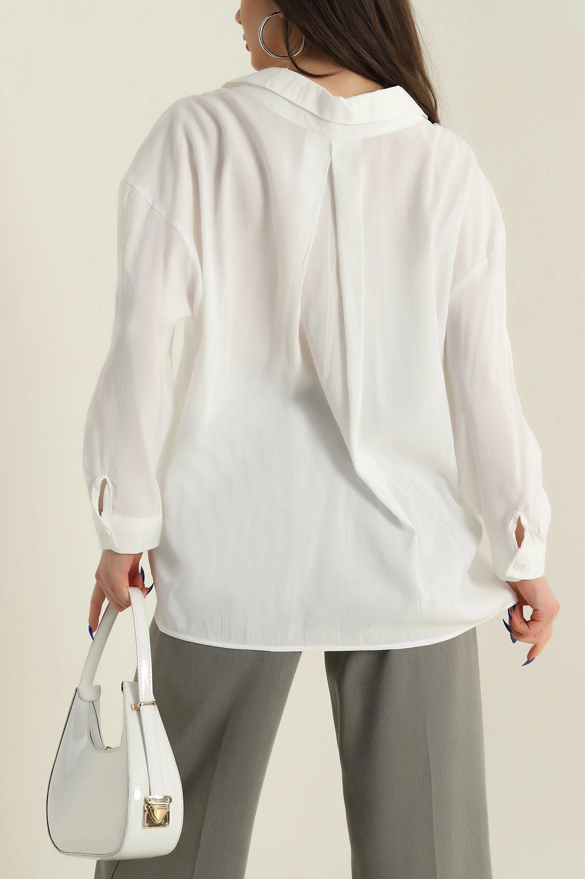 Beyaz Oversize Modal Kadın Gömlek 427916