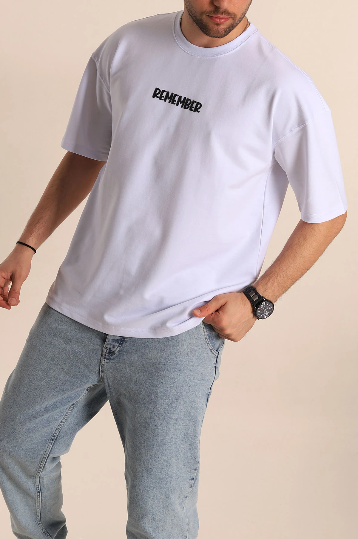 Beyaz Oversize Suprem Kumaş Kabartma Yazılı Erkek Tişört 267452