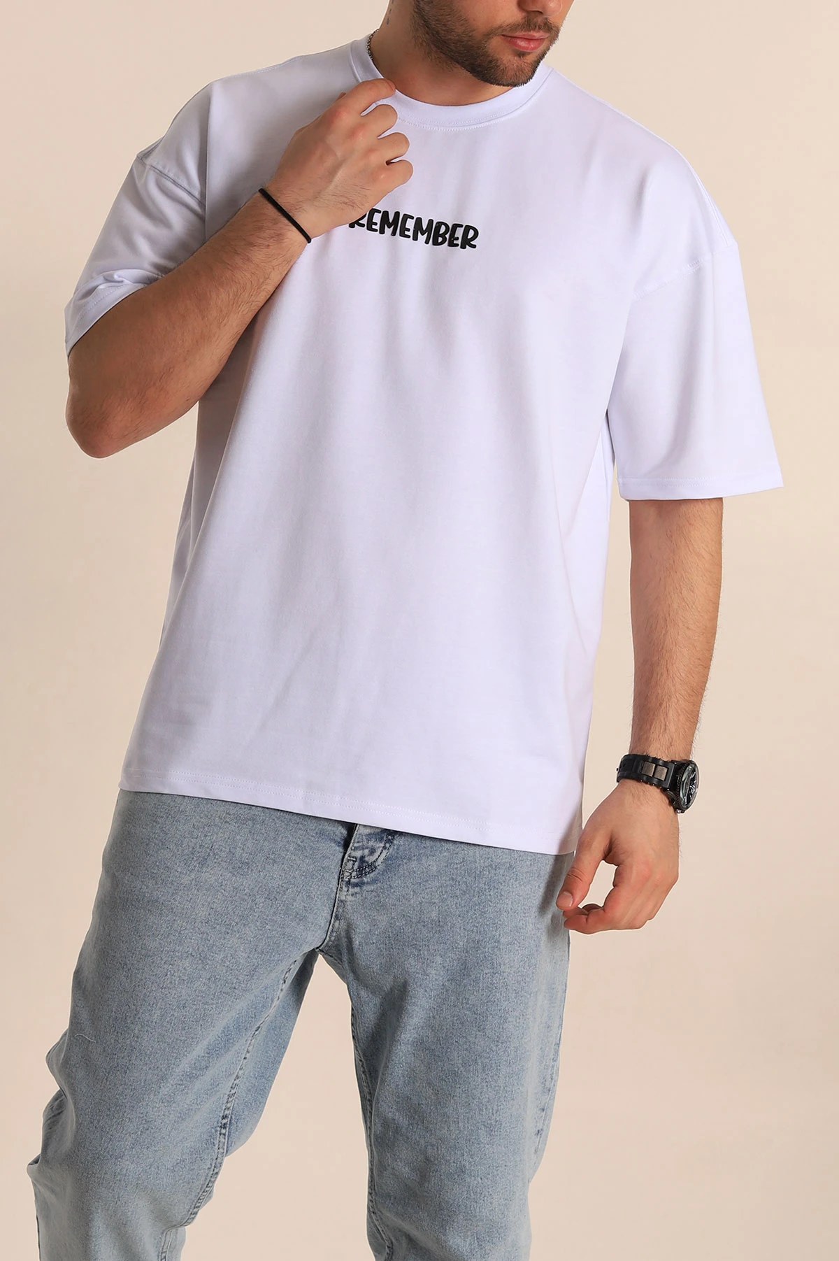 Beyaz Oversize Suprem Kumaş Kabartma Yazılı Erkek Tişört 267452