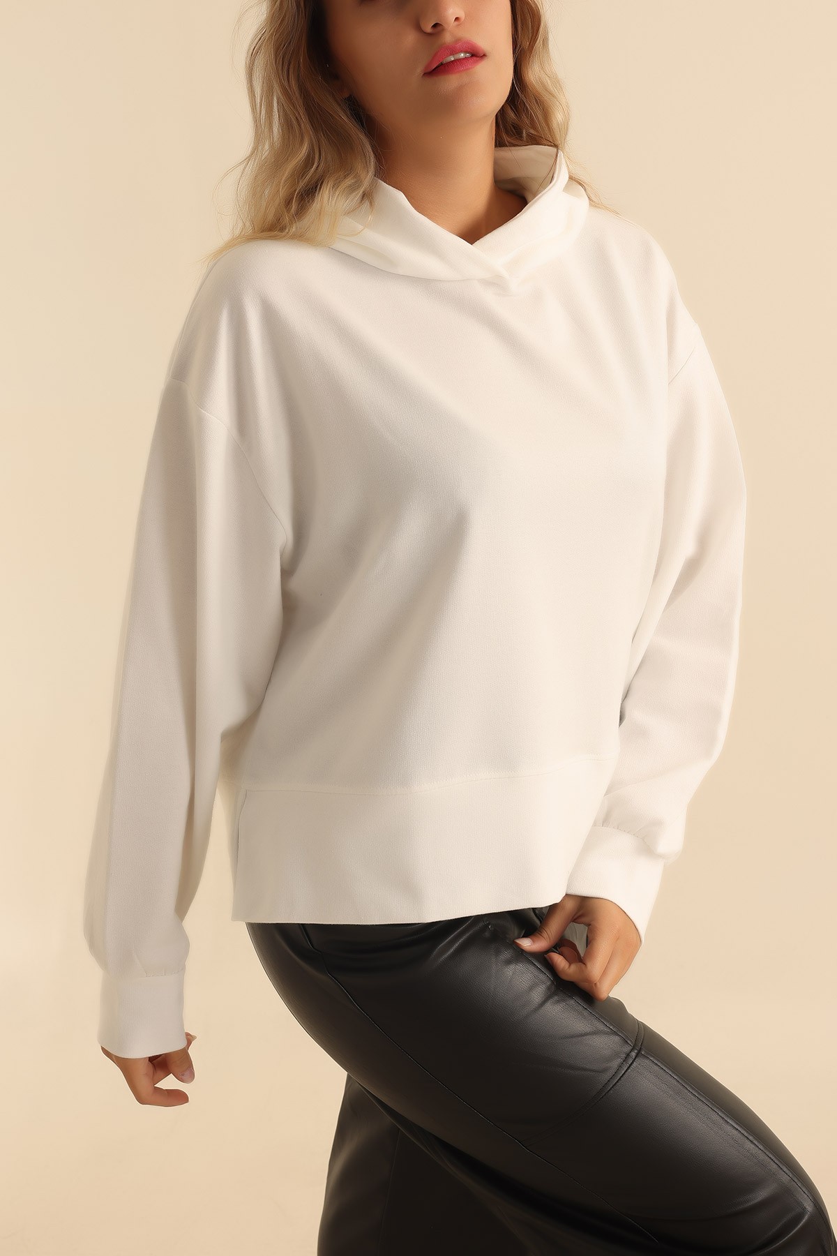 Beyaz Oversize Sweat 204092