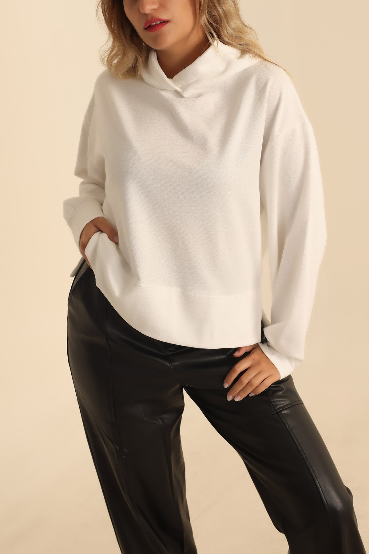 Beyaz Oversize Sweat 204092