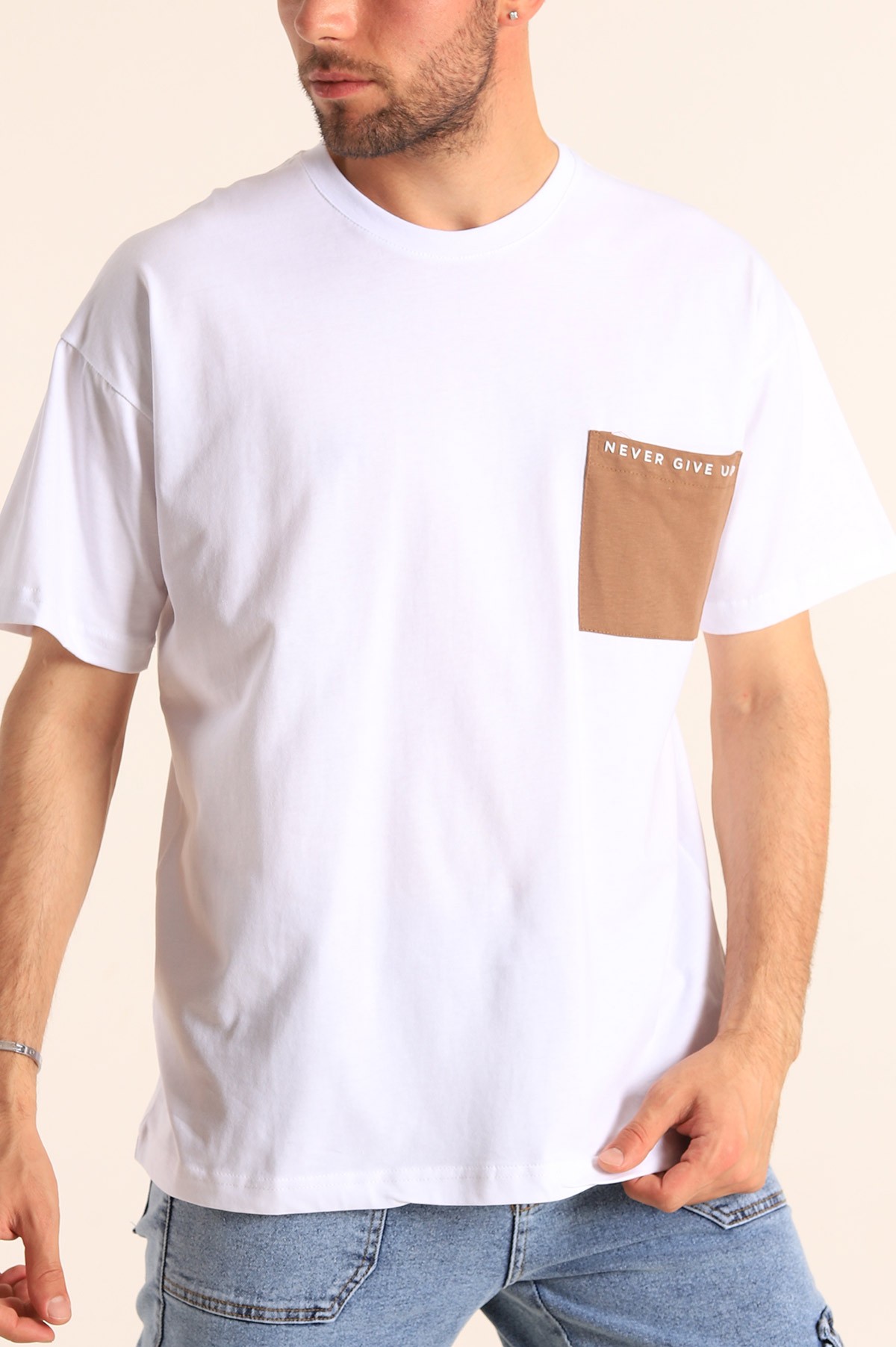 Beyaz Oversize Yazı Baskılı Cep Detay 186625