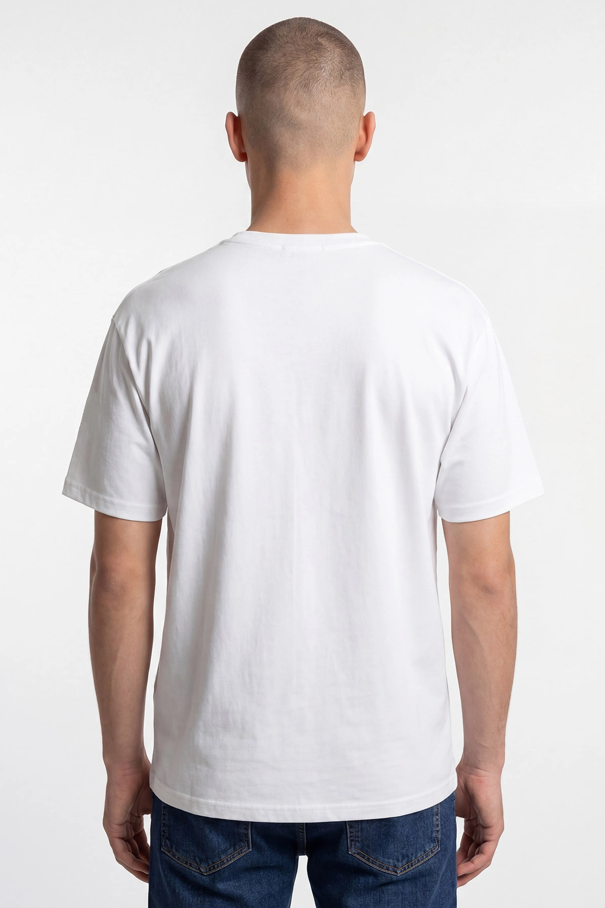 Beyaz Oversize Bisiklet Yaka Yazı Detaylı Erkek Tişört 454080