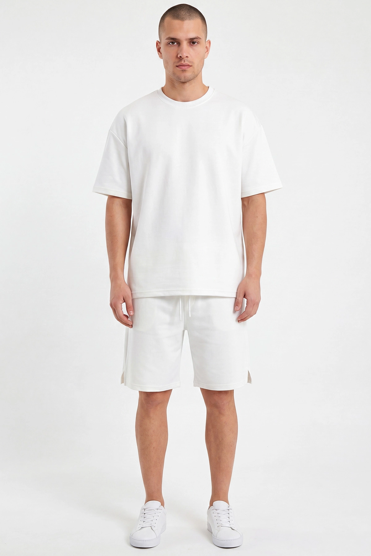 Beyaz Oysho Kumaş Oversize Erkek Şortlu Takım 467618