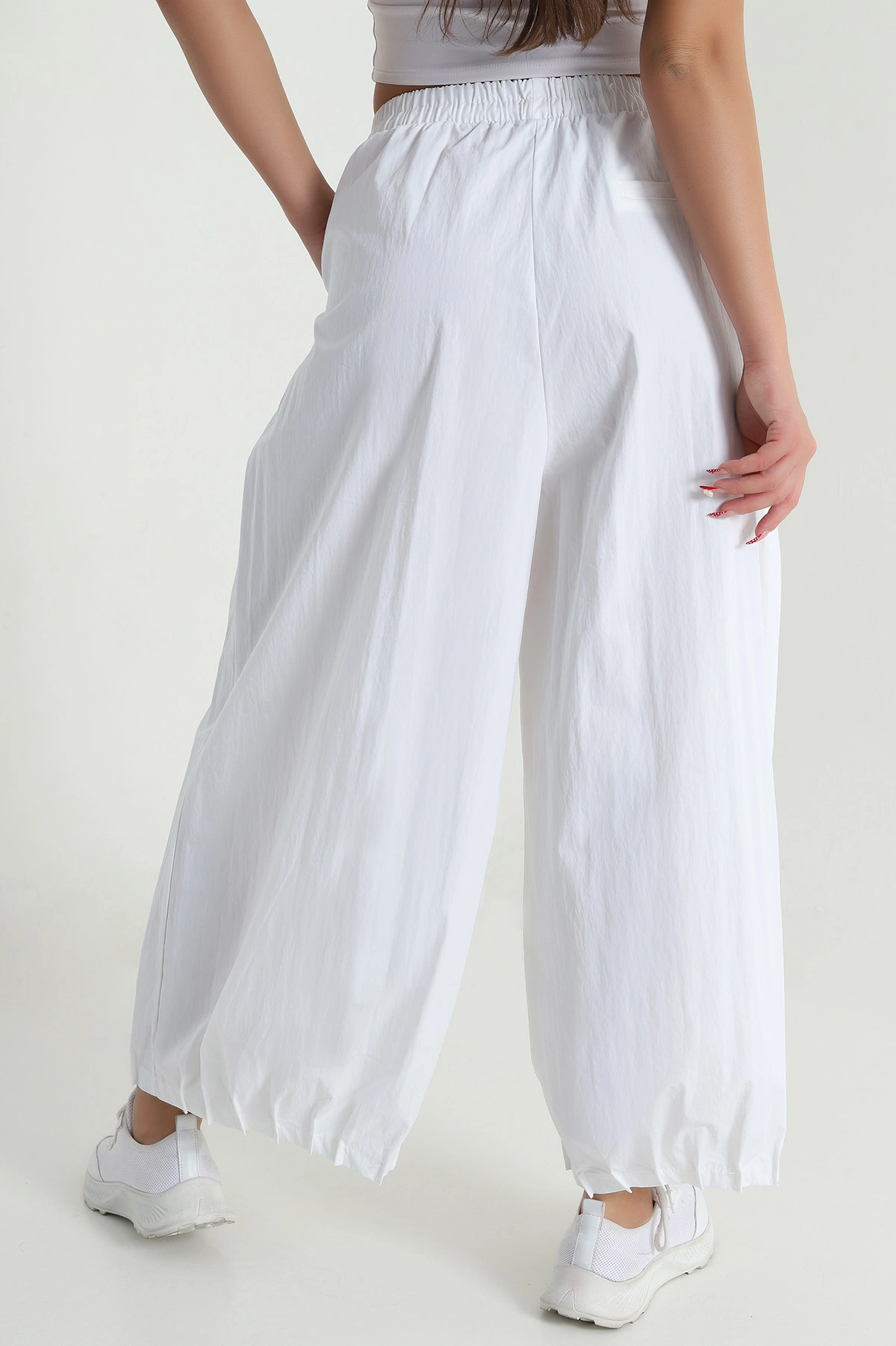 Beyaz Paça Pileli Baggy Kadın Pantolon 478812