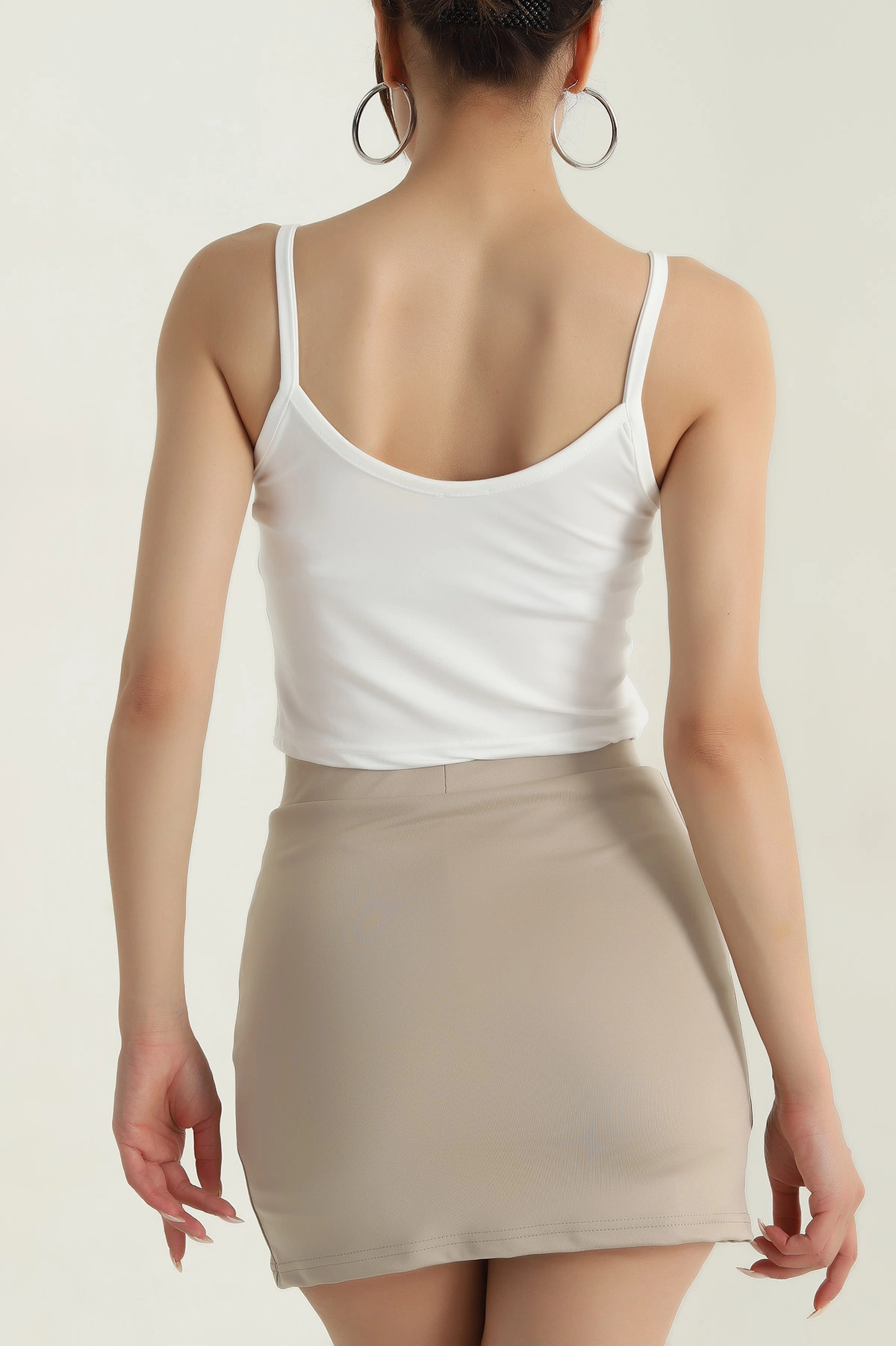 Beyaz Palmiye İp Askılı Kadın Crop 379578
