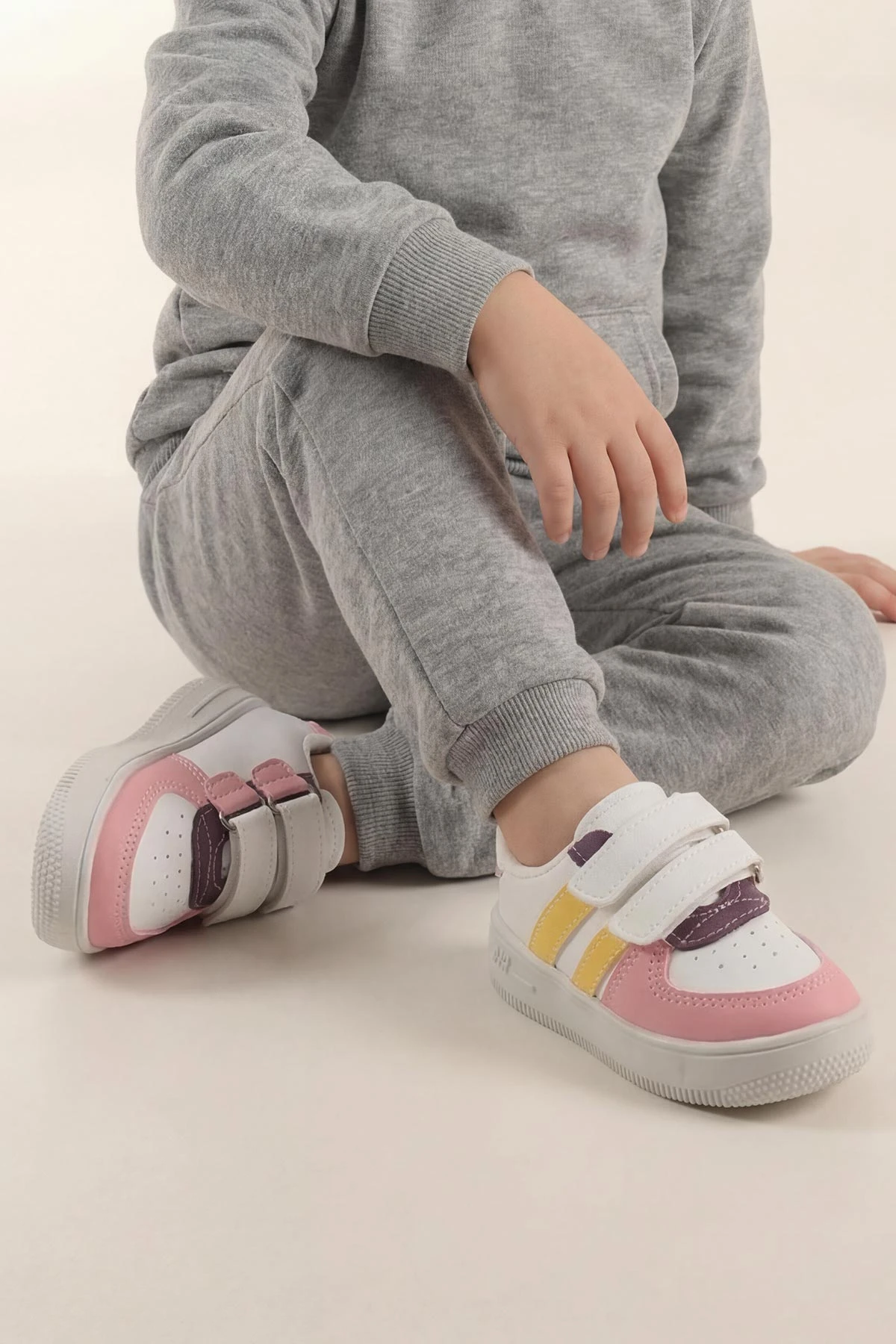 Beyaz Pembe Çizgili ( 22 - 25 ) Cırtlı Kız Bebek Spor Ayakkabı 440258