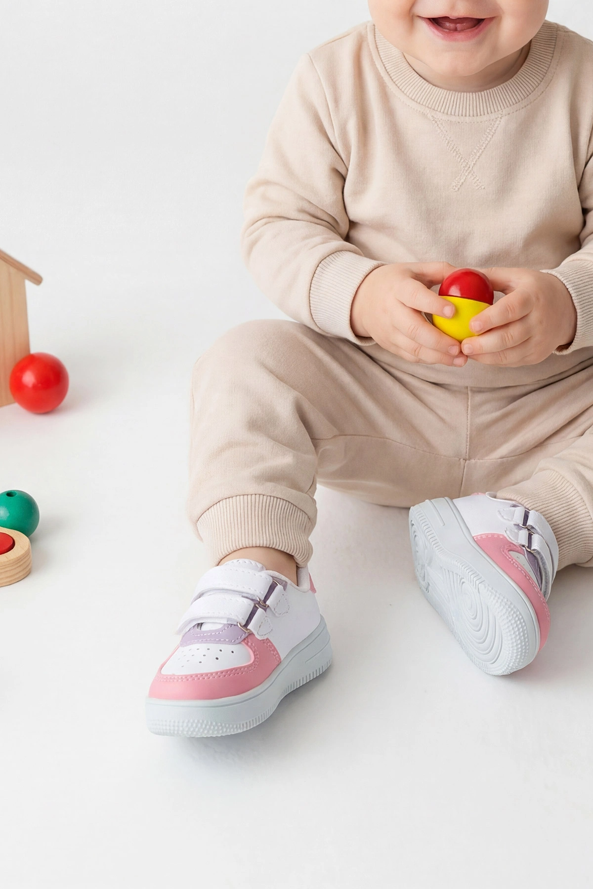 Beyaz Pembe Çizgili ( 22 - 25 ) Cırtlı Kız Bebek Spor Ayakkabı 442875