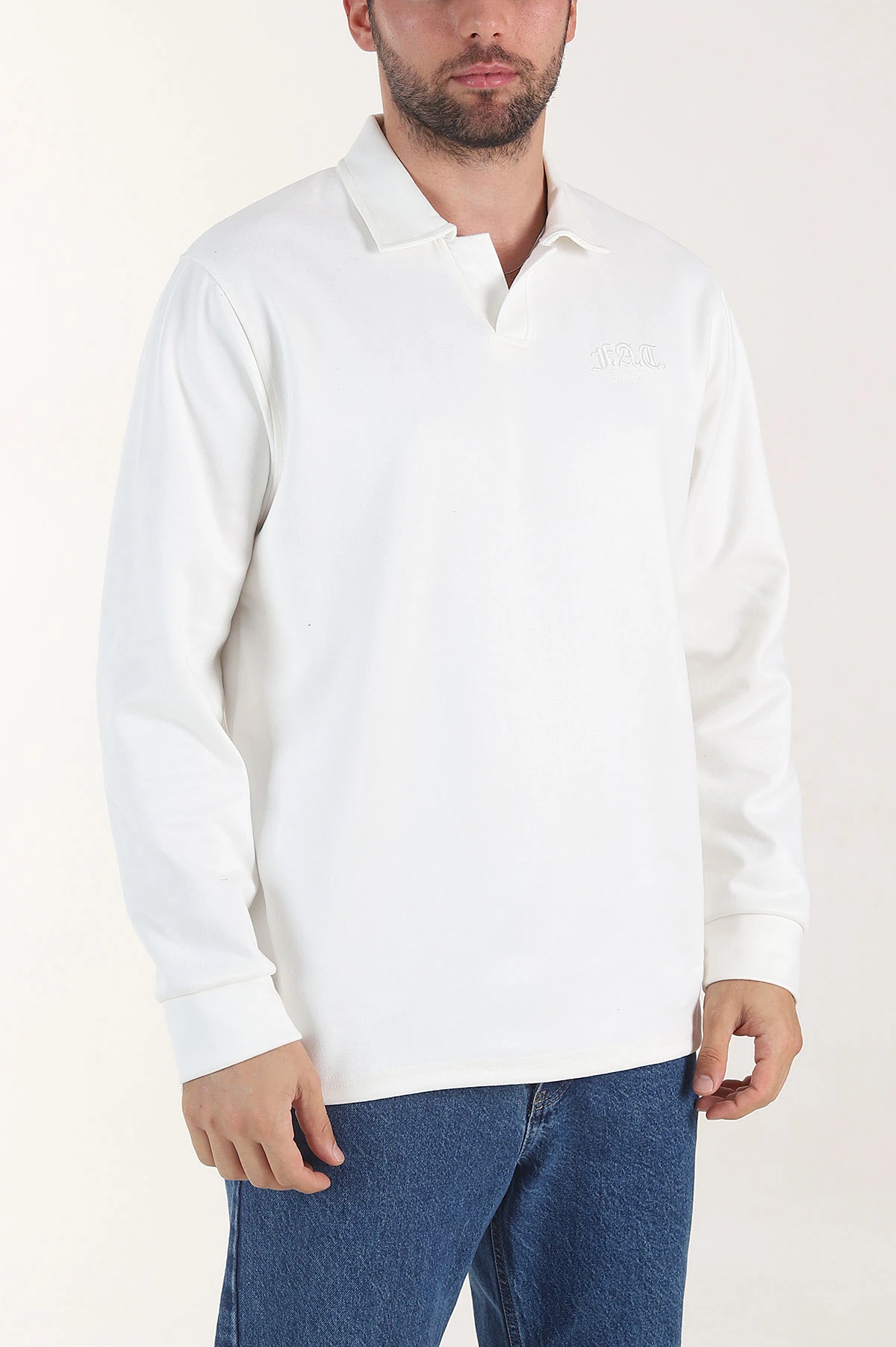 Beyaz Polo Yaka Düğmeli Nakış Detaylı Erkek Sweatshirt 404866