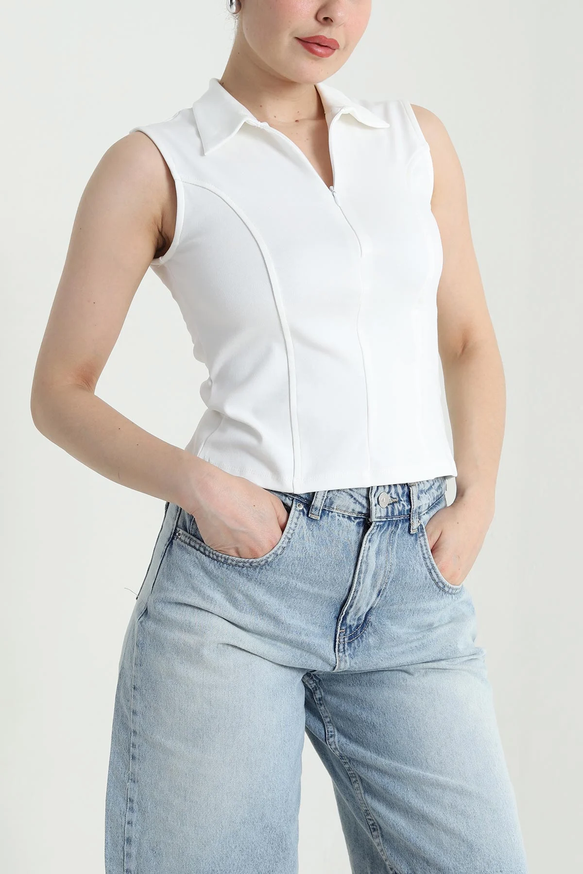 Beyaz Polo Yaka Fermuarlı Kadın Body Bluz 467087