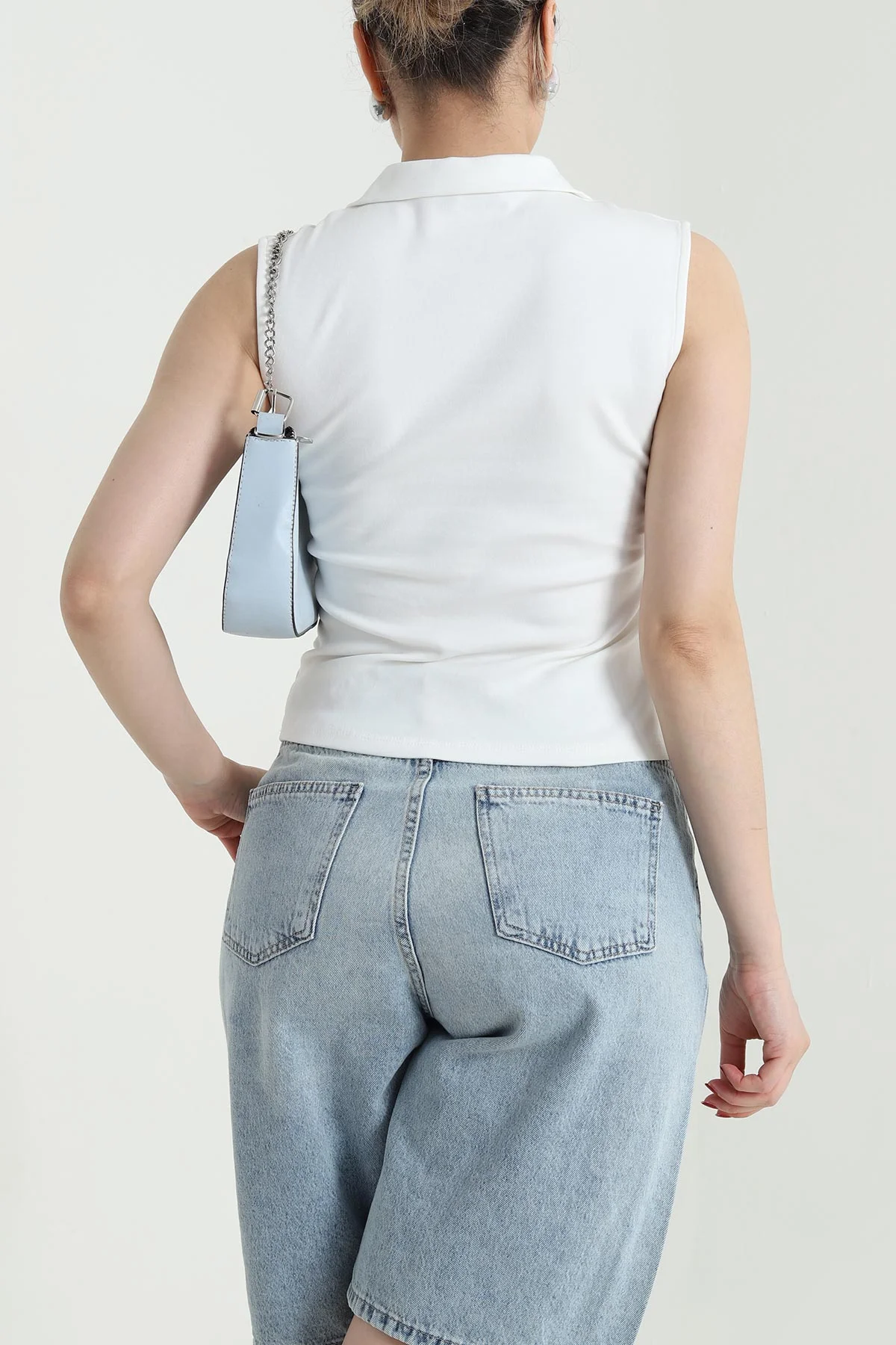Beyaz Polo Yaka Fermuarlı Kadın Body Bluz 467087