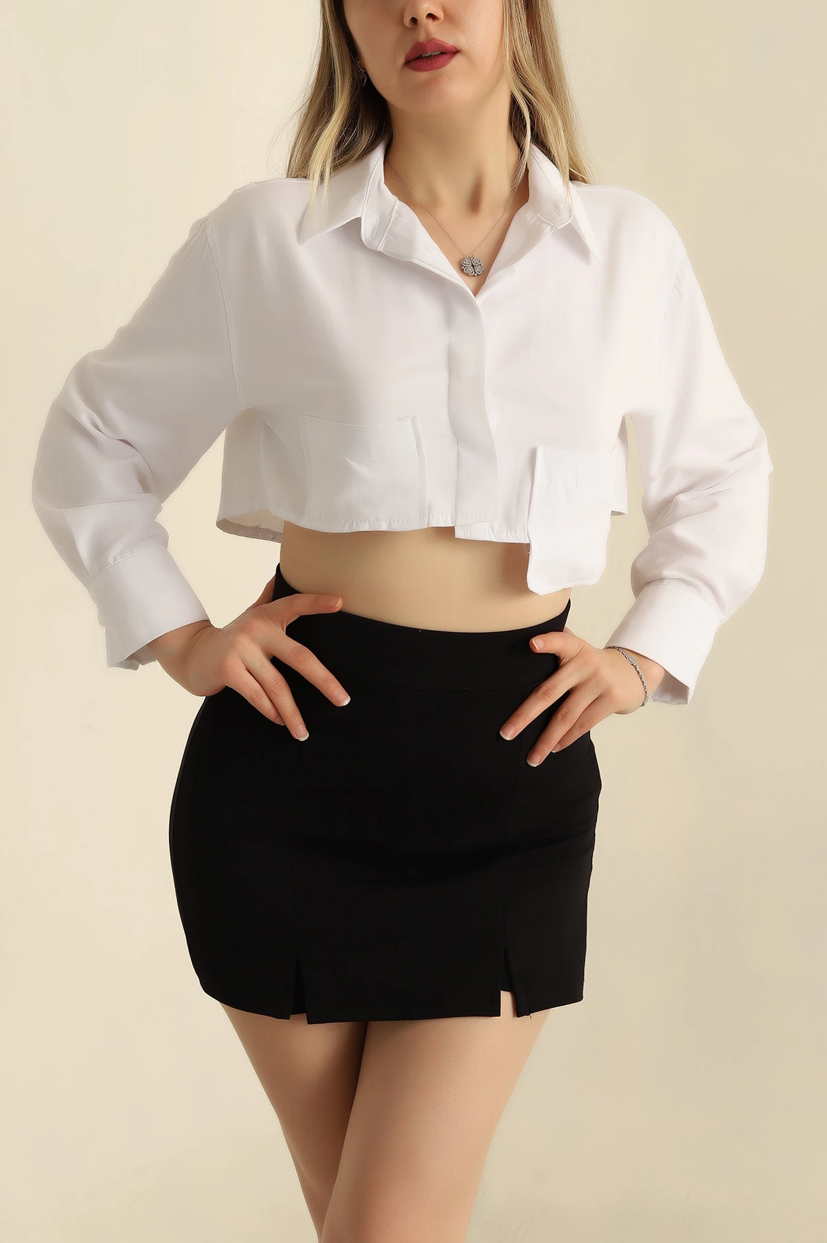 Beyaz Poplin Kumaş Cepli Crop Gömlek 255669