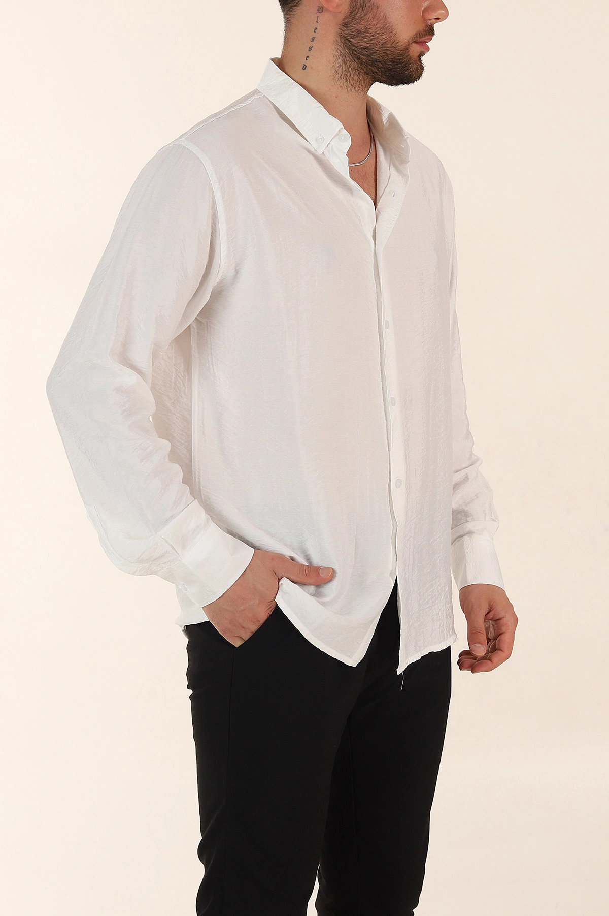Beyaz Regular Fit Ata Yaka Basic Uzun Kollu Erkek Gömlek 370034