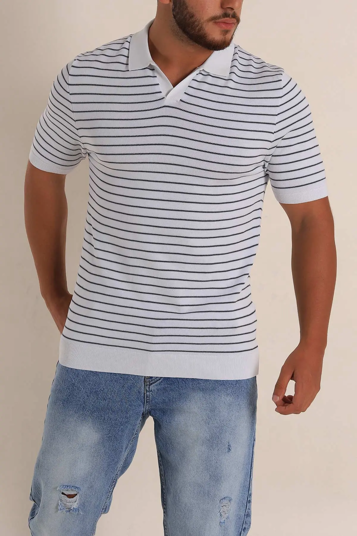 Beyaz Regular Fit Çizgili Apaş Yaka Triko Tişört 254690