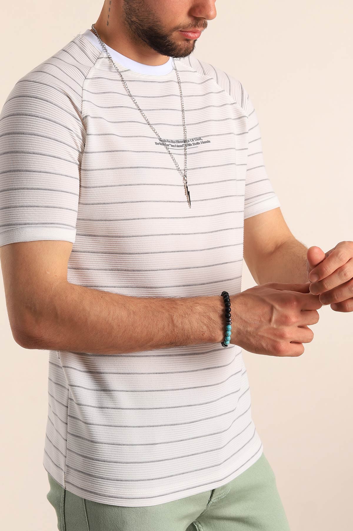 Beyaz Regular Fit Çizgili Kabartma Yazılı Erkek Tişört 187541