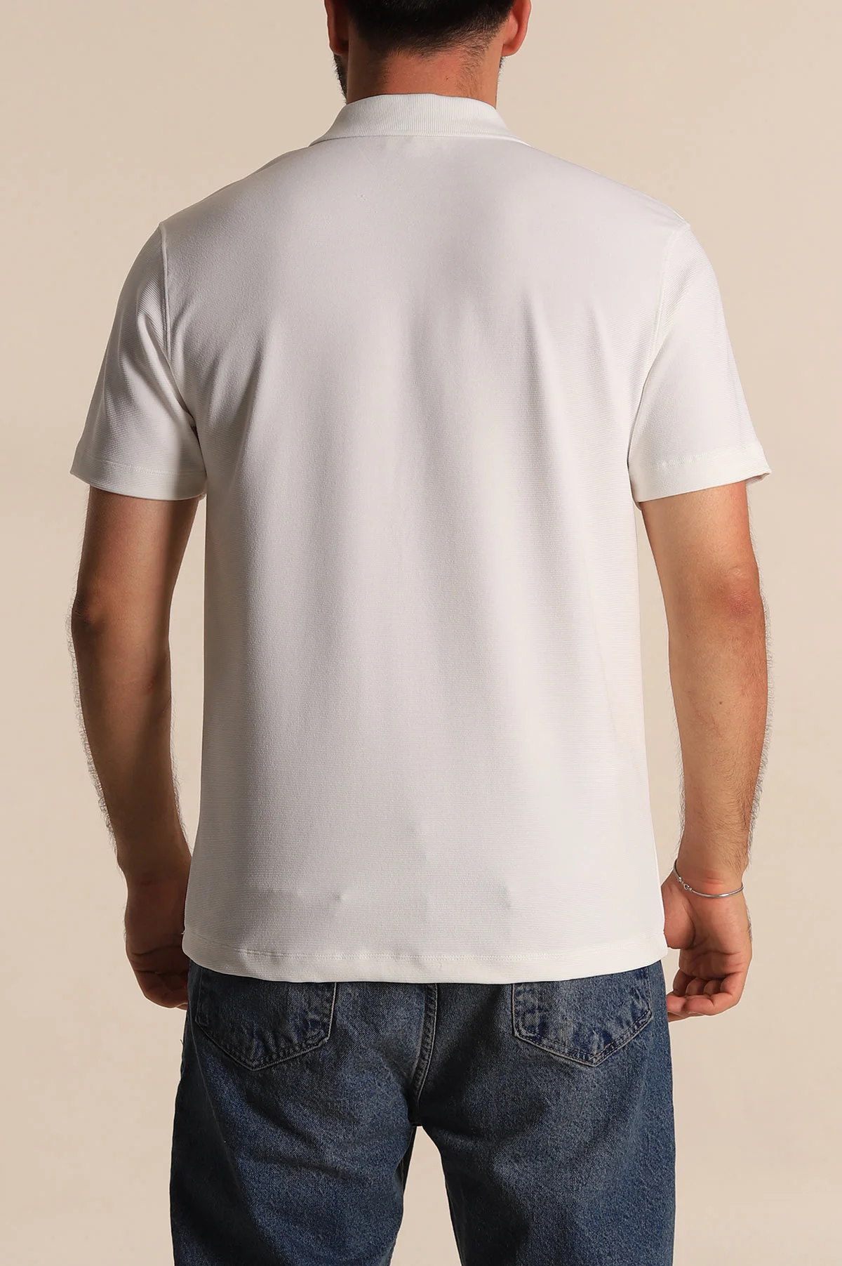 Beyaz Regular Fit Dokulu Fermuarlı Polo Yaka Erkek Tişört 277201