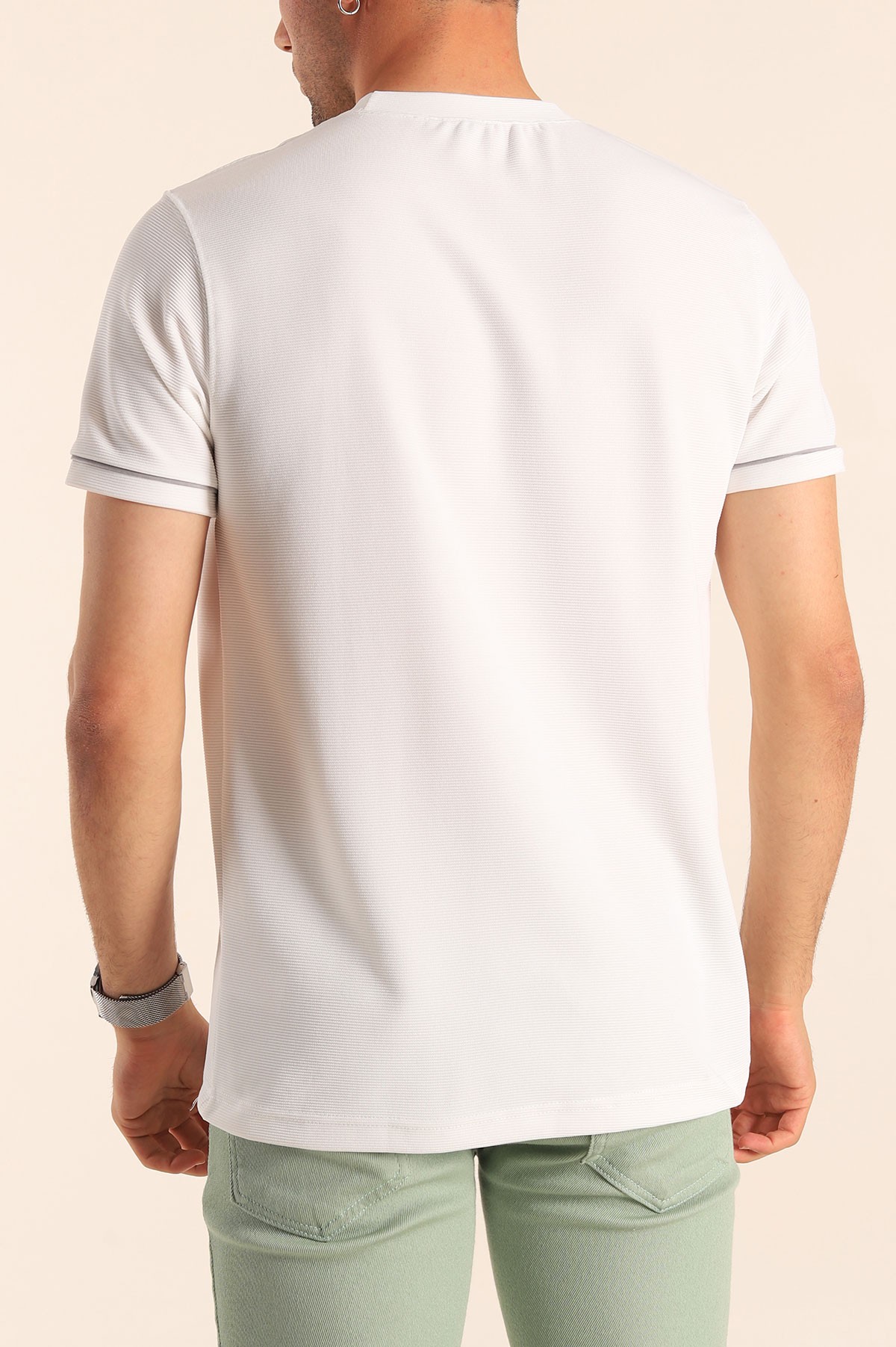 Beyaz Regular Fit Dokulu Nakışlı Yazı Detay Erkek Tişört 182163