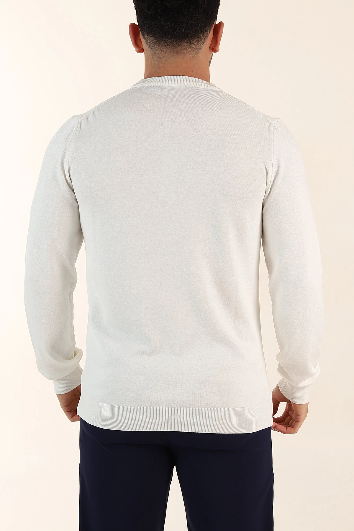 Beyaz Regular Fit Düğmeli Yaka Uzun Kollu Triko 393308