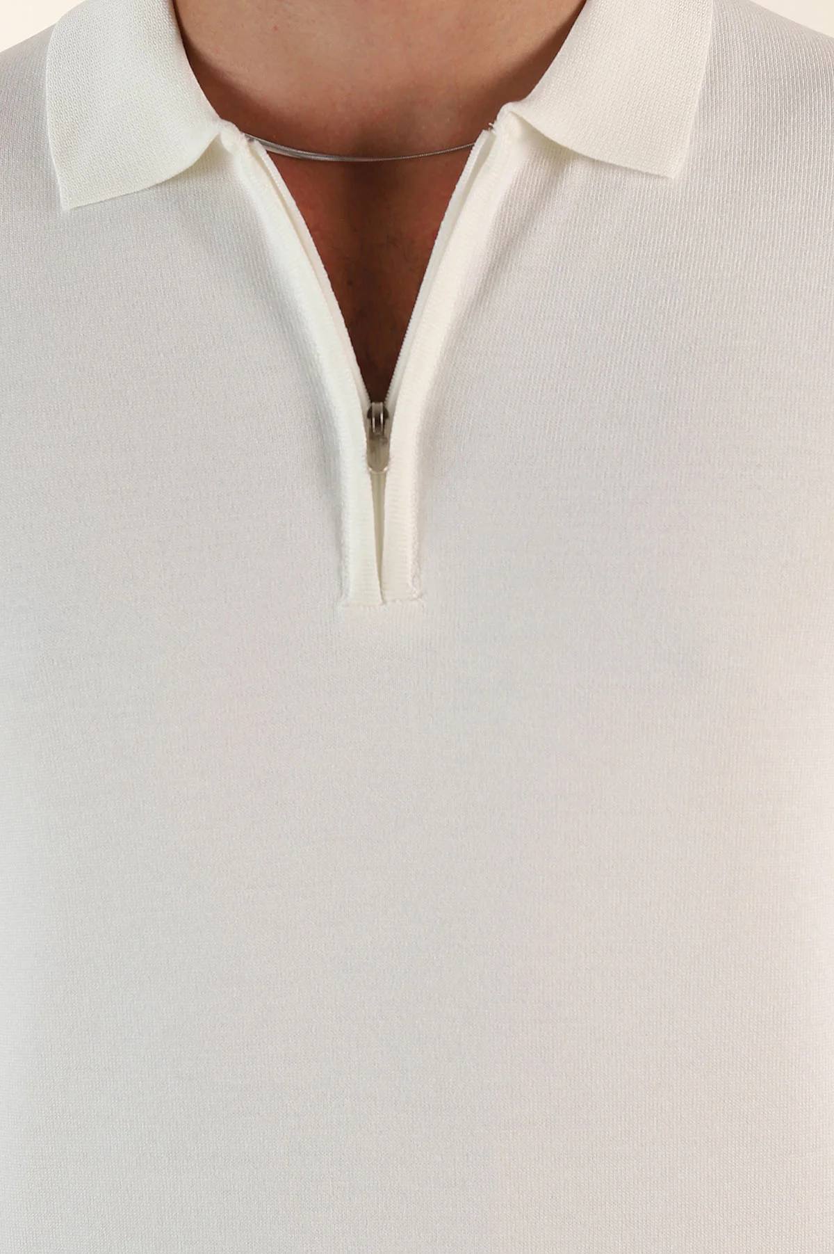 Beyaz Regular Fit Fermuarlı Polo Yaka Uzun Kollu Triko 393304
