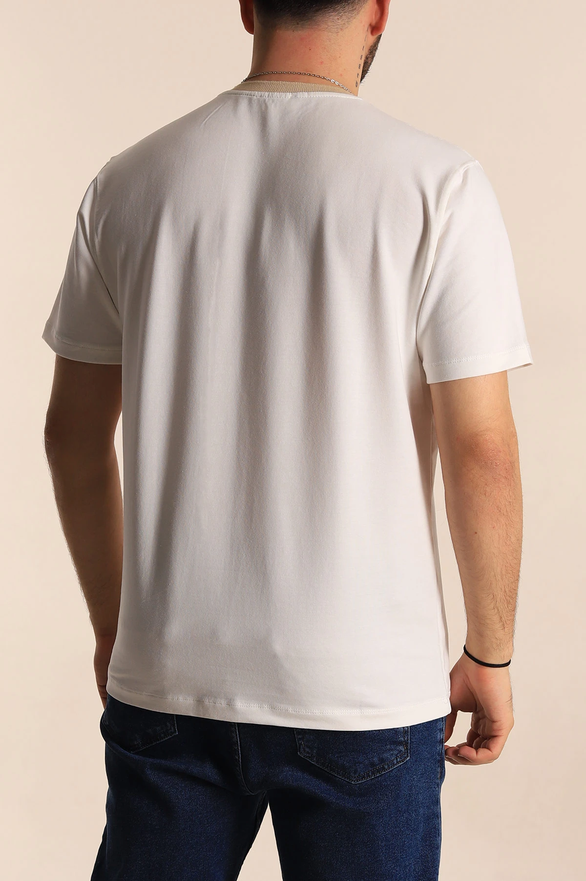 Beyaz Regular Fit Göğüs Baskılı Erkek Tişört 270636