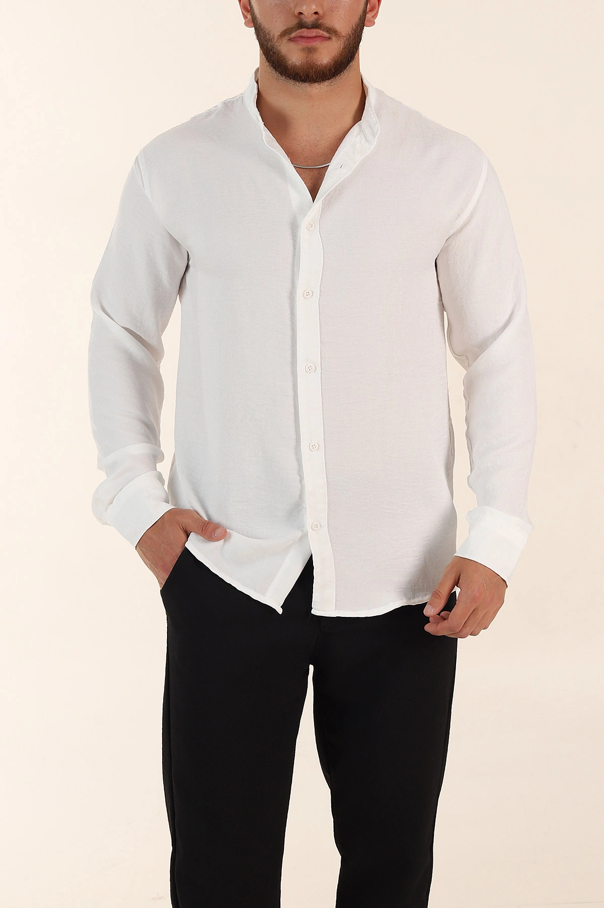Beyaz Regular Fit Hakim Yaka Uzun Kollu Erkek Gömlek 370042