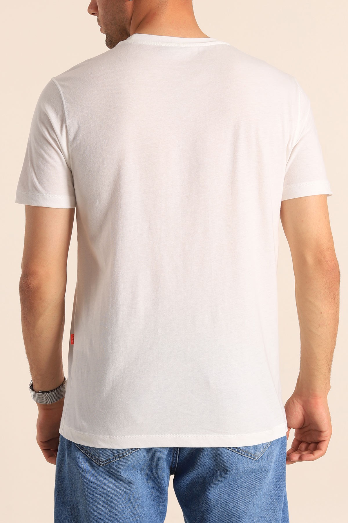 Beyaz Regular Fit Kabartma Yazı Detay Erkek Tişört 182233