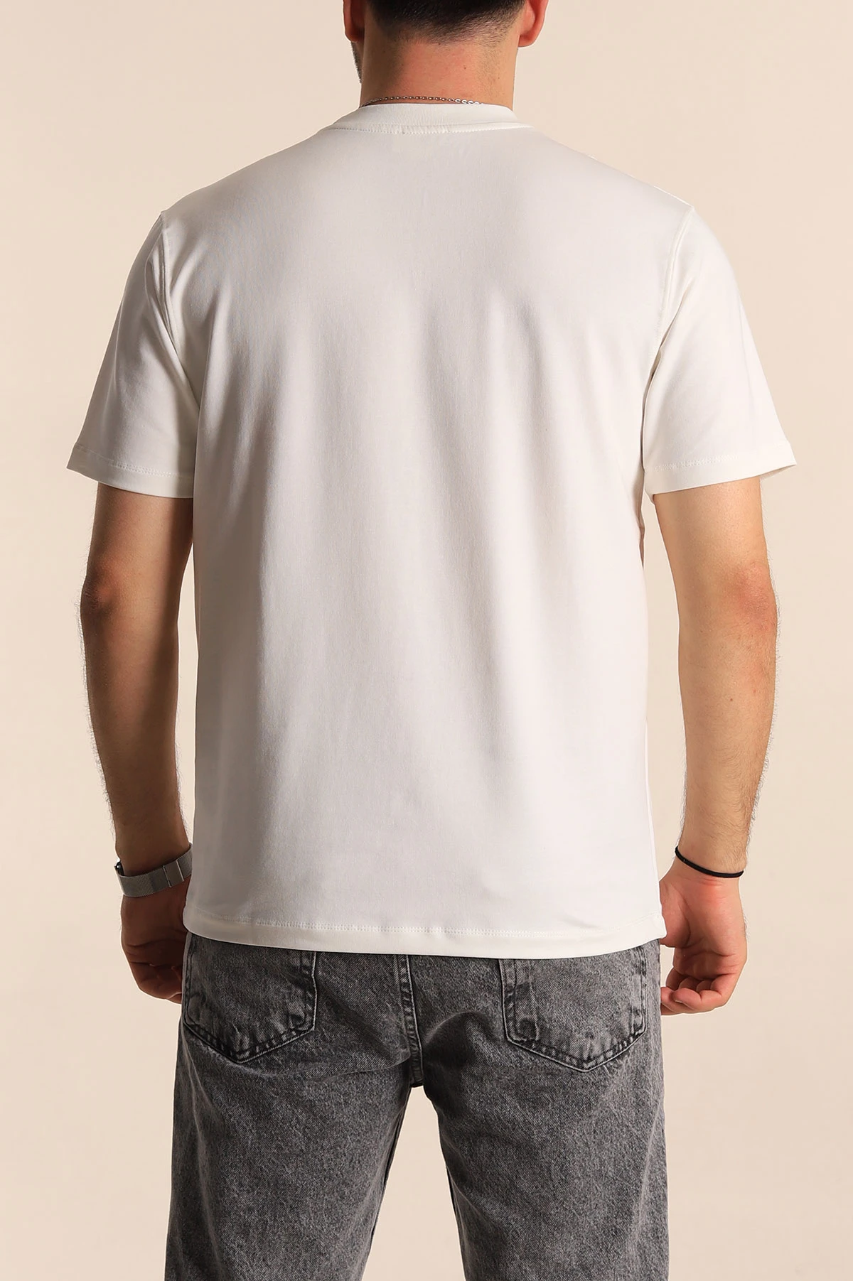 Beyaz Regular Fit Nakışlı Cep Detaylı Erkek Tişört 270646