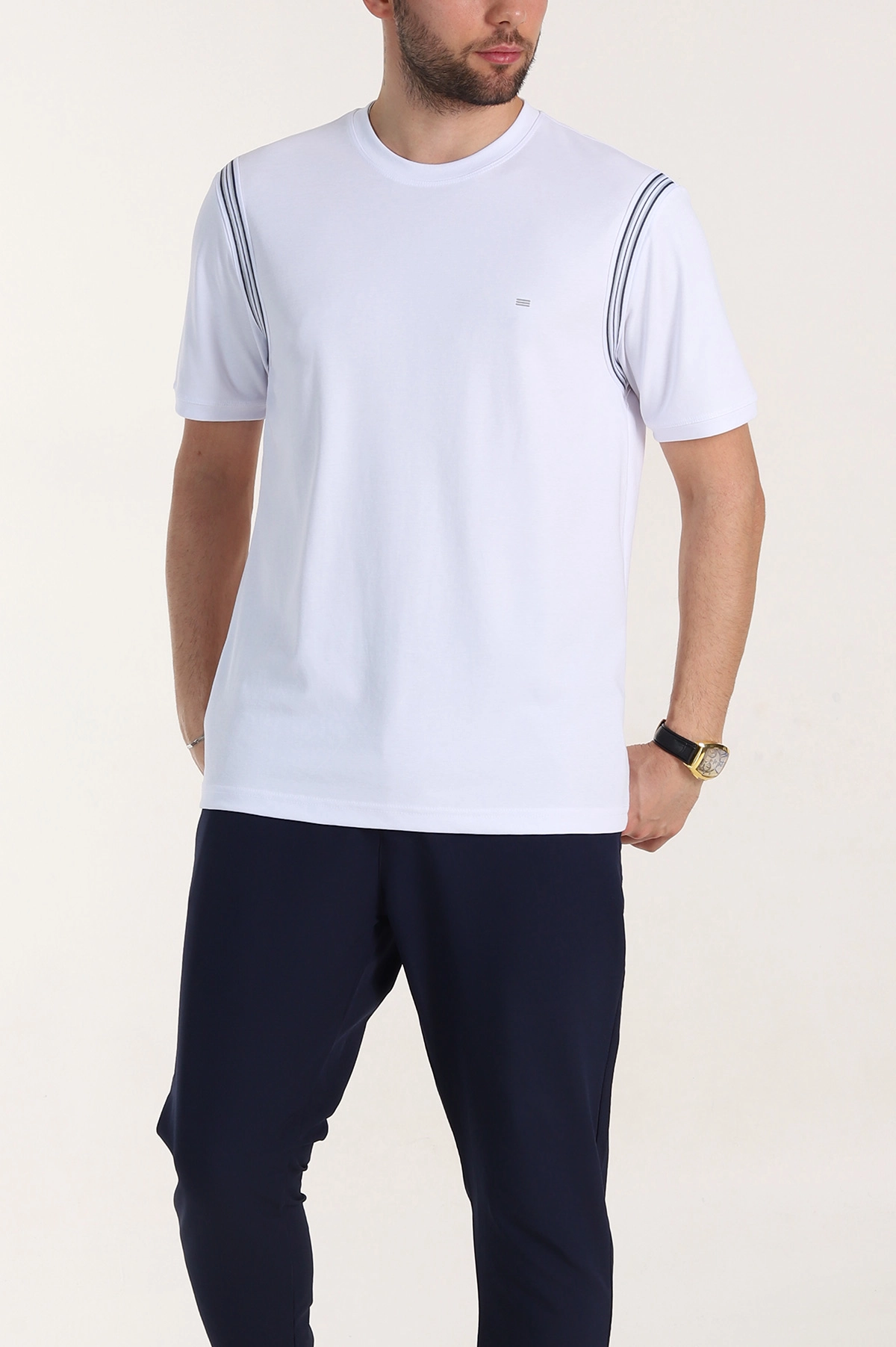 Beyaz Regular Fit Omuz Şerit Detaylı Basic Erkek Tişört 338467