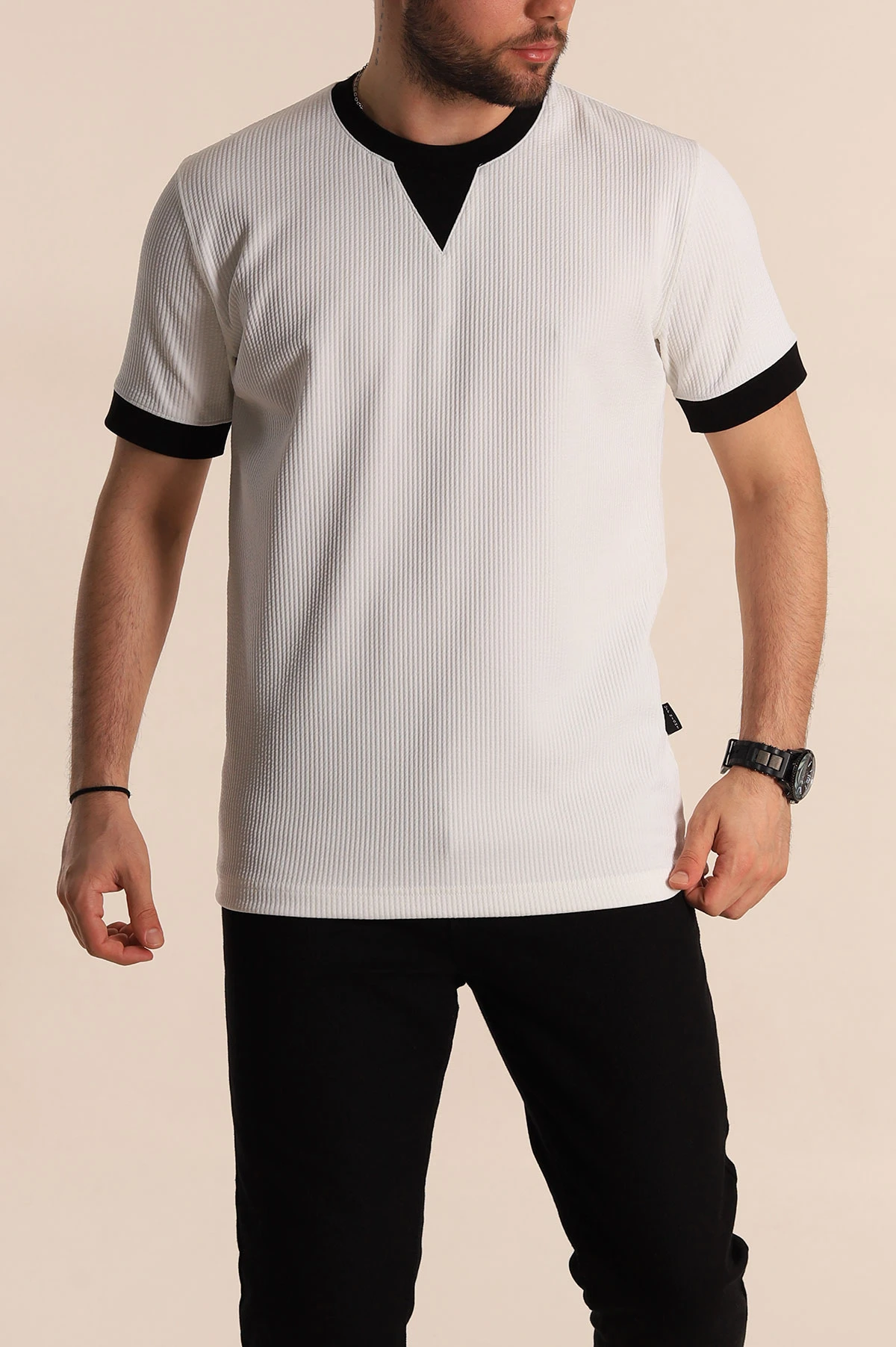 Beyaz Regular Fit Yaka Detaylı Erkek Tişört 268641