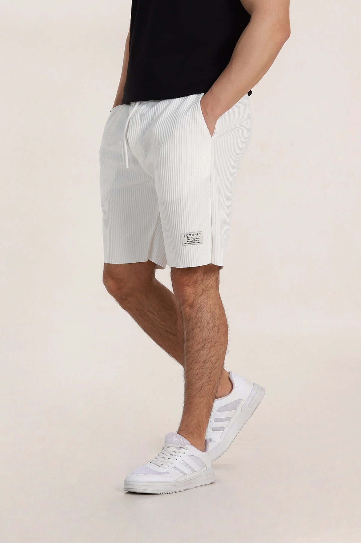Beyaz Relaxed Fit Belden Bağlamalı Fitilli Erkek Şort 288546