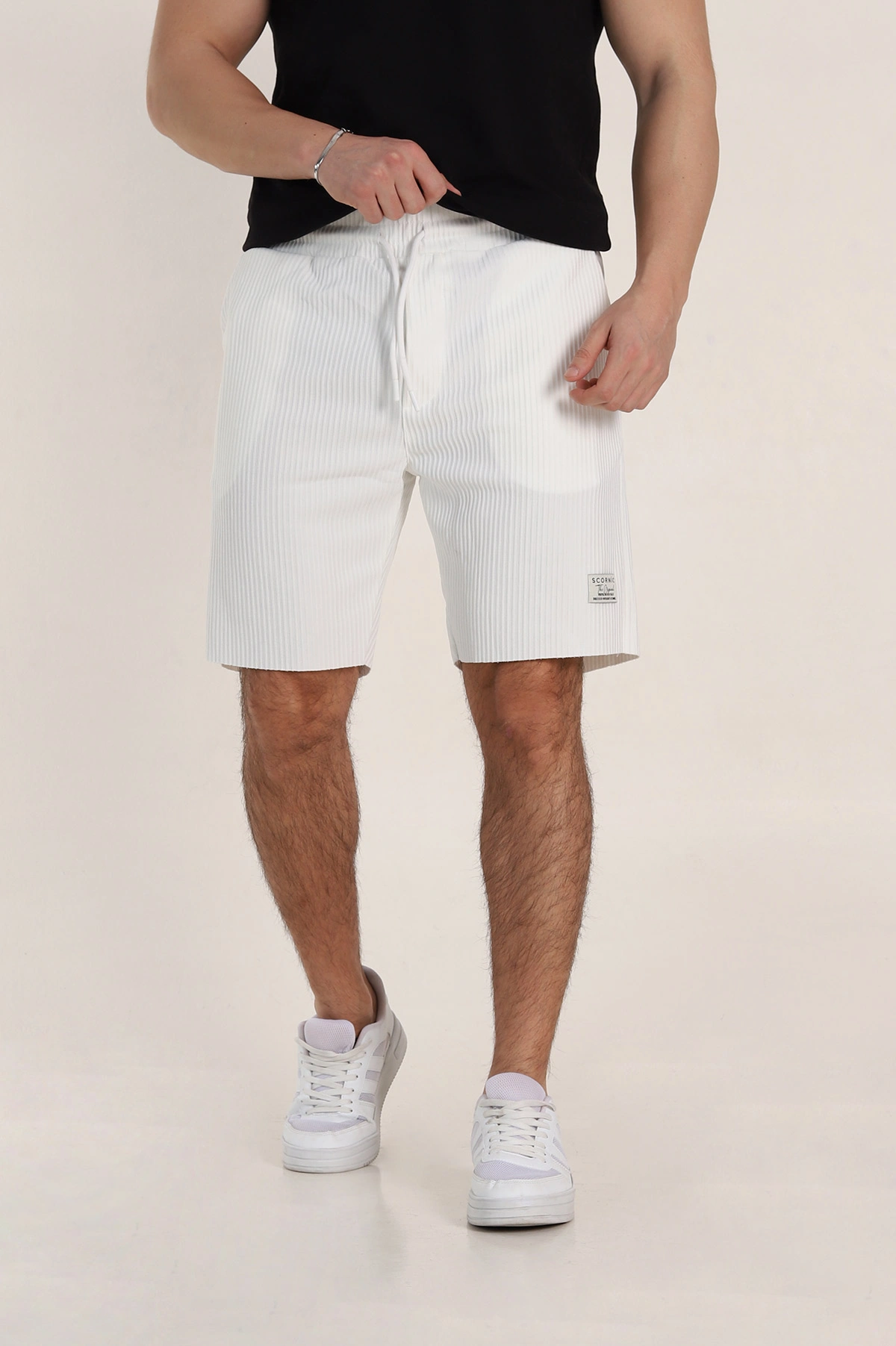 Beyaz Relaxed Fit Belden Bağlamalı Fitilli Erkek Şort 288546