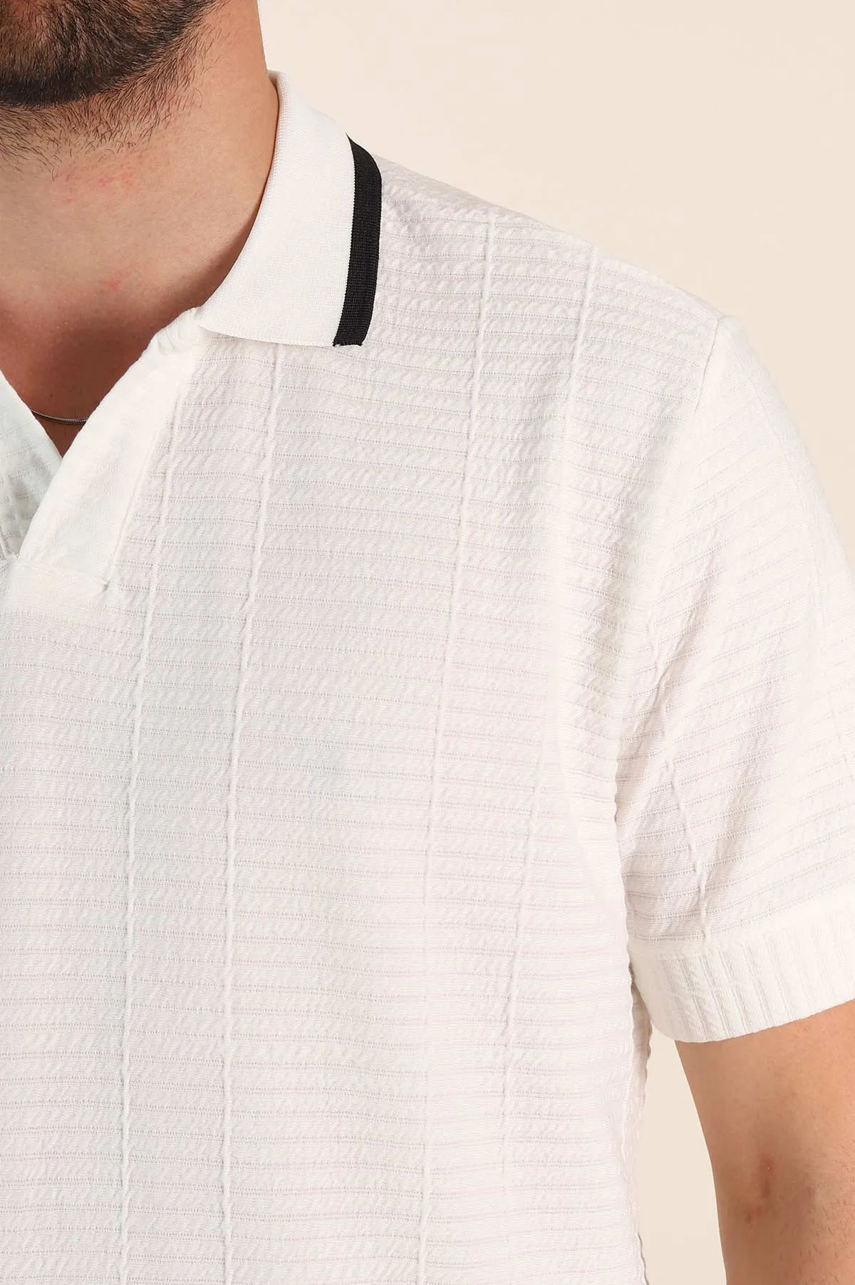 Beyaz Relaxed Fit Çizgi Detaylı Polo Yaka Erkek Tişört 370322