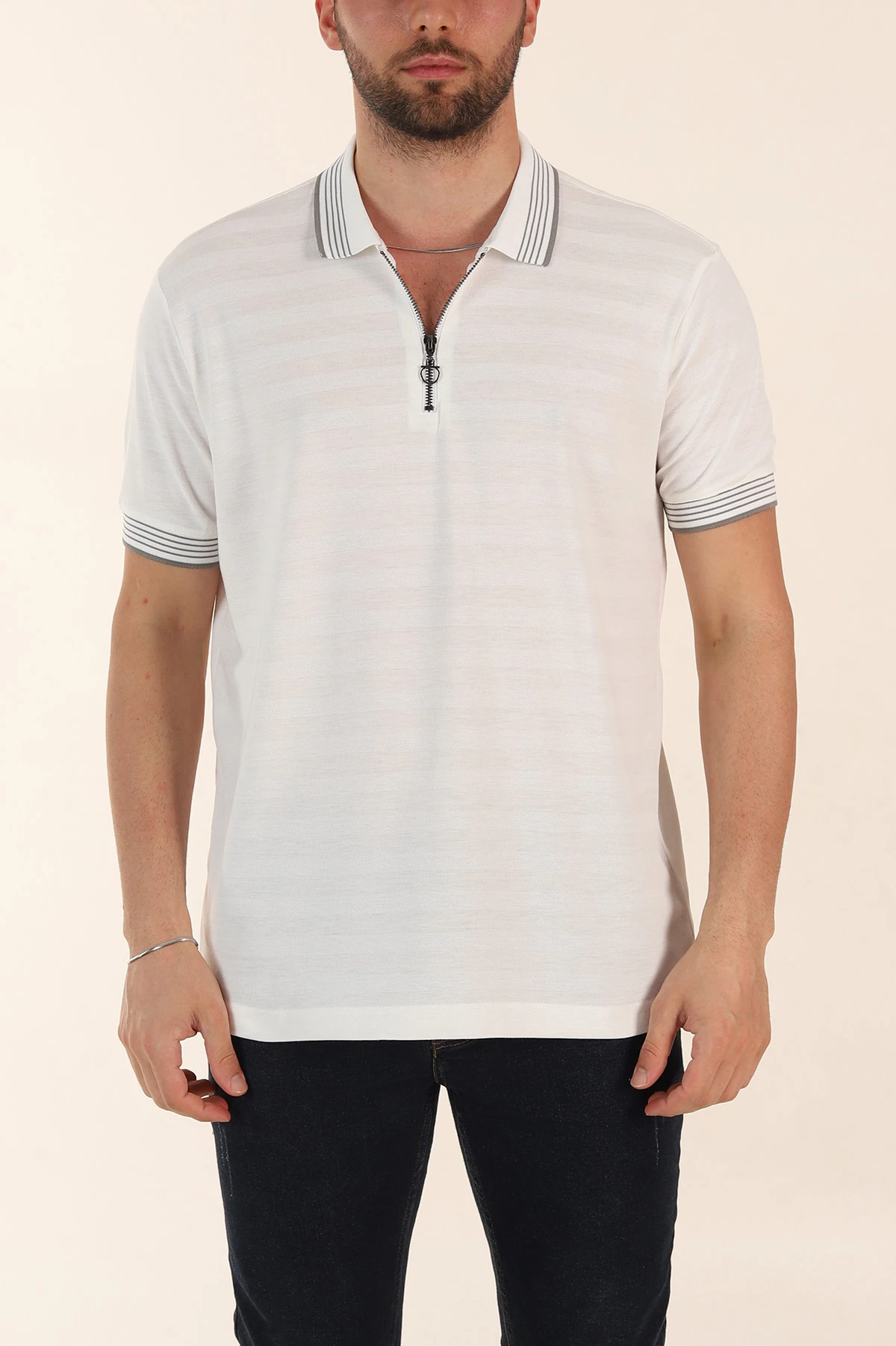 Beyaz Relaxed Fit Çizgi Dokulu Fermuarlı Polo Yaka Basic Erkek Tİşört 370235