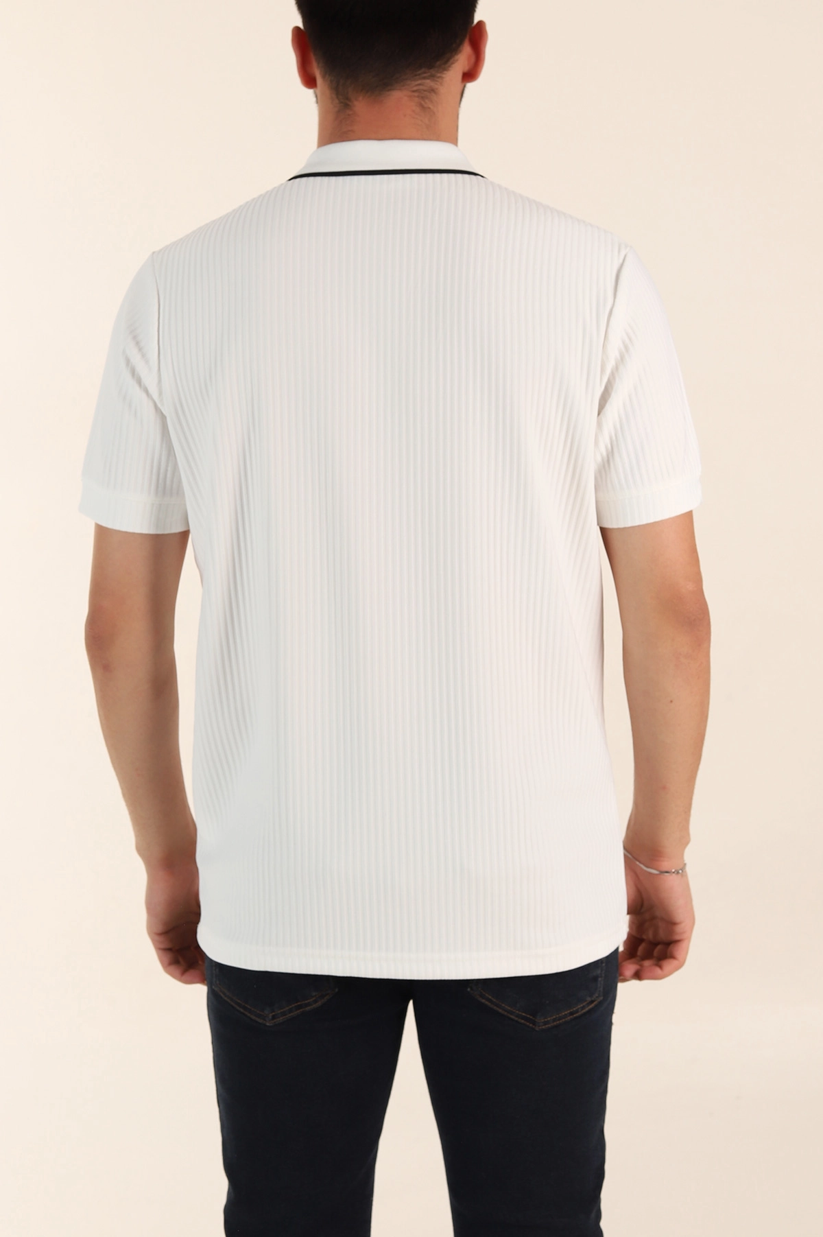 Beyaz Relaxed Fit Çizgili Fermuarlı Polo Yaka Erkek Tişört 370342