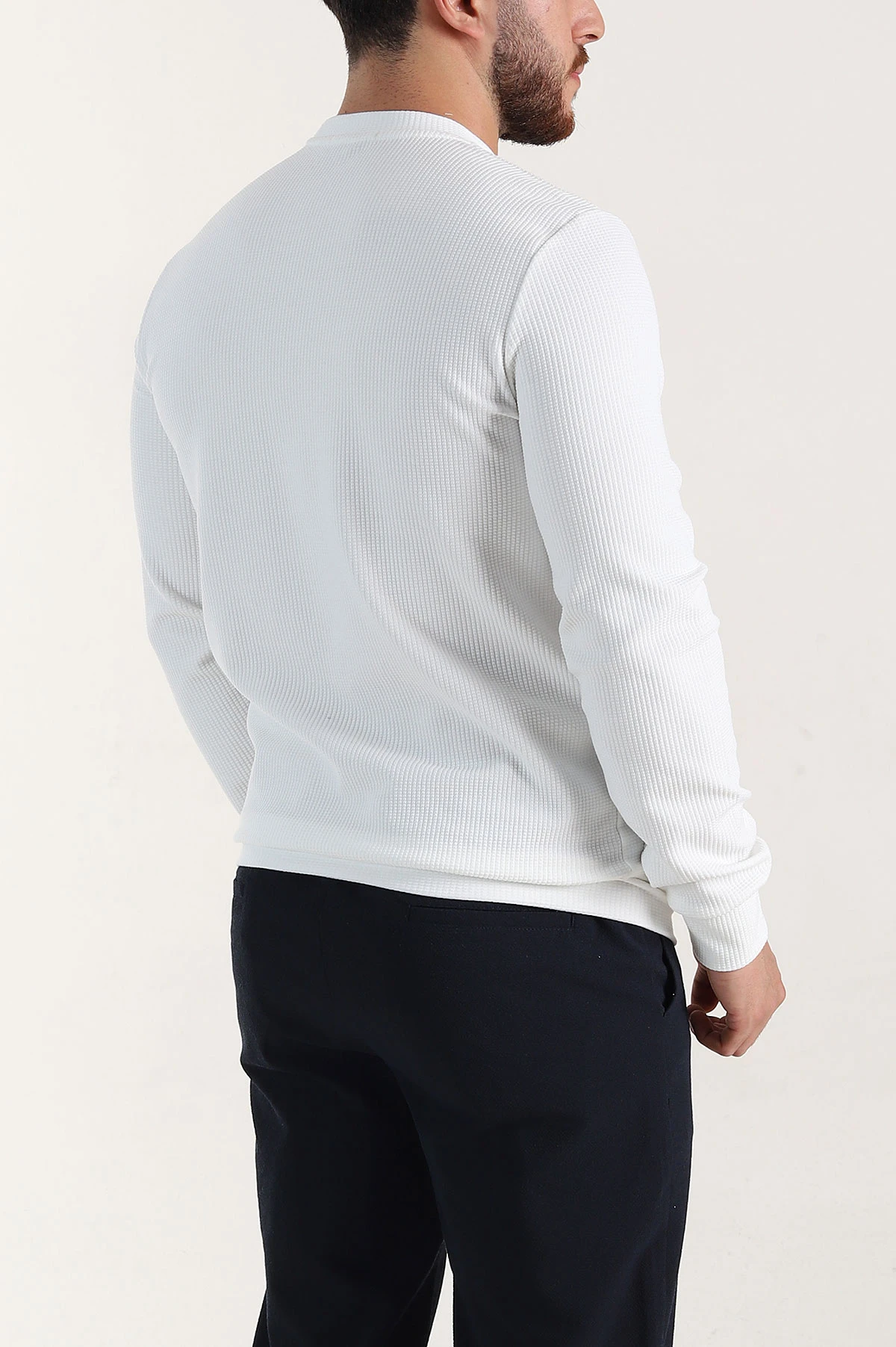 Beyaz Relaxed Fit Dokulu Kabartma Yazı Detaylı Erkek Sweatshirt 398548