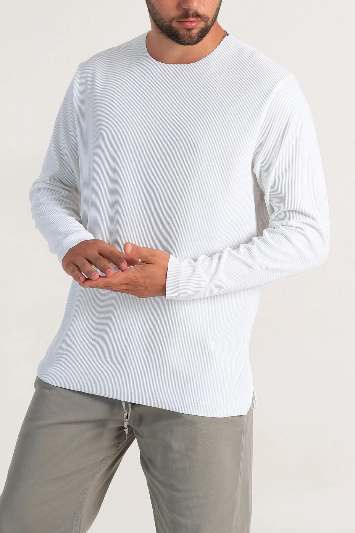 Beyaz Relaxed Fit Fitilli Doku Geniş Yaka Erkek Sweatshirt 300055