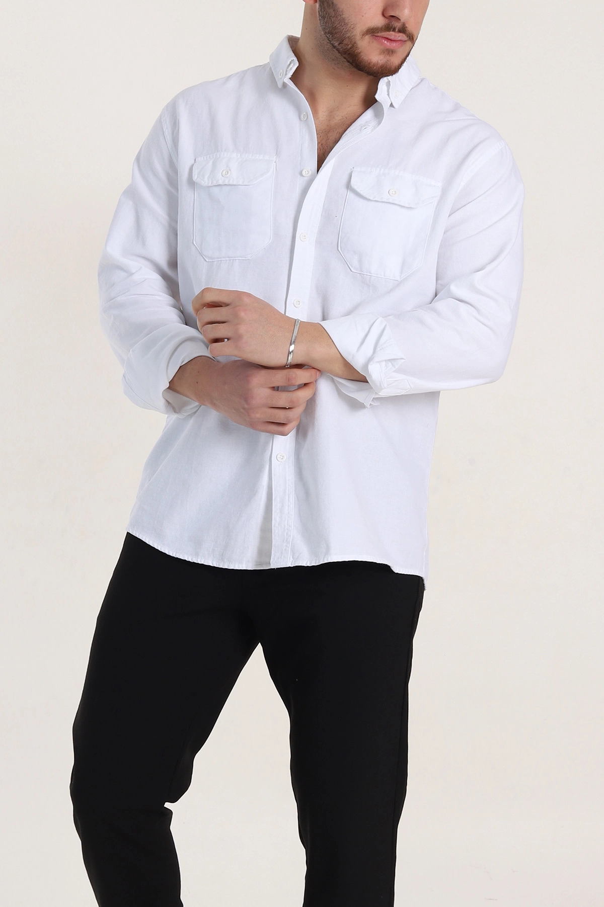 Beyaz Relaxed Fit Gabardin Çift Cep Detaylı Ata Yaka Erkek Gömlek 339107