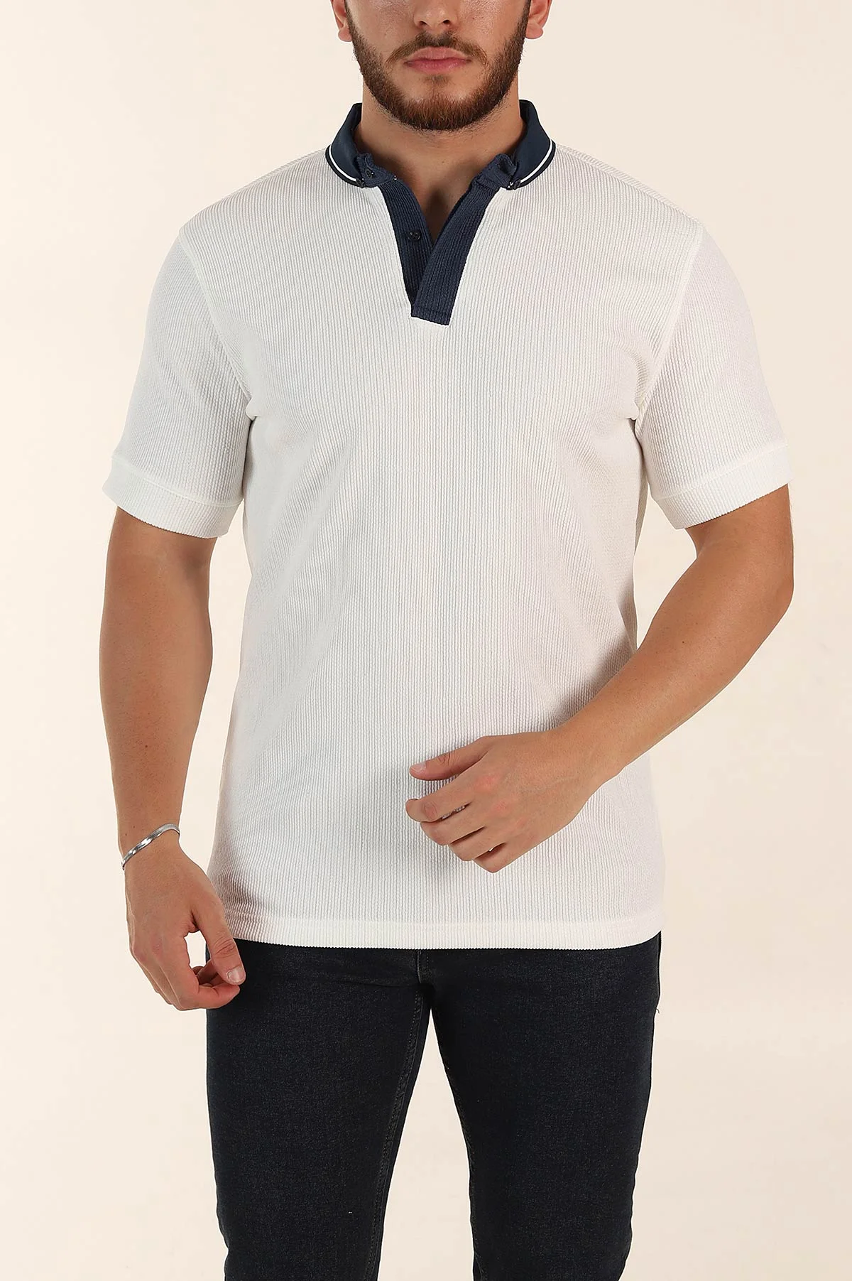 Beyaz Relaxed Fit Gizi Düğmeli Polo Yaka Erkek Tişört 370274