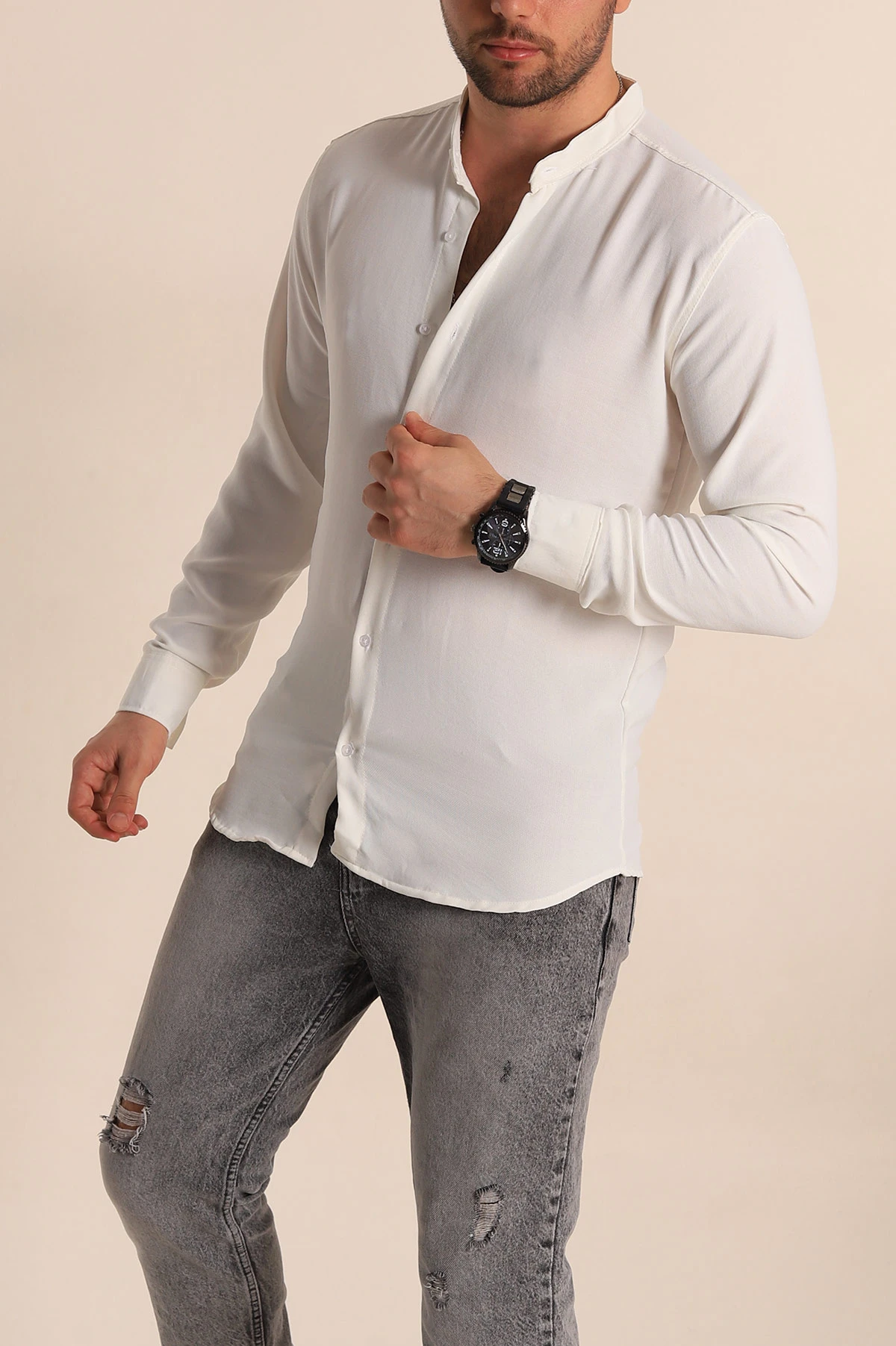 Beyaz Relaxed Fit Hakim Yaka Erkek Gömlek 267043